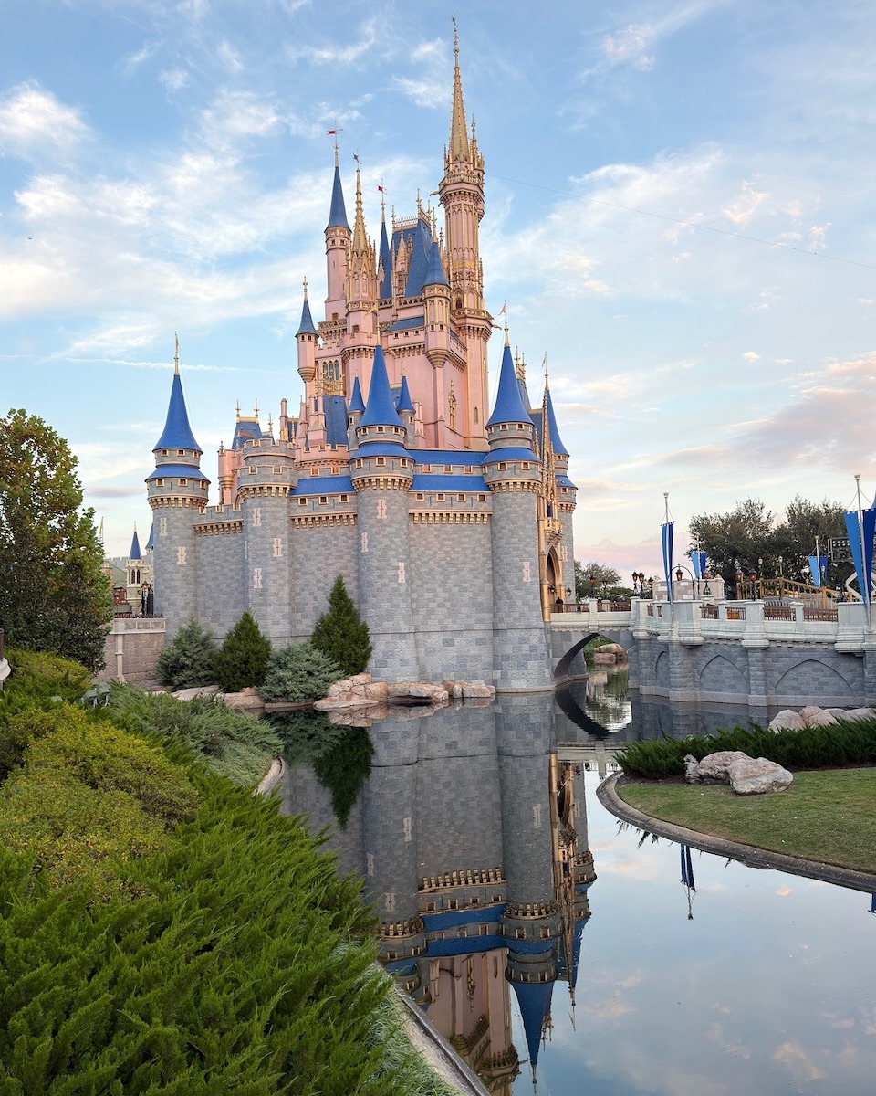 💬 OK, without thinking too hard, which do you choose?
🧞♂️ Genie just came out of the lamp to grant you a dream holiday to one destination ➡️ so which are you choosing?
At Fairytale Holidays we can make all your travel wishes come true, all you need to do is get in touch! So in honour of #nationalescapeday why not get that 2026 holiday on the books? ✨🌍
Get in touch with us to plan your family's unforgettable adventure. ⬇️
☎️ Call
01244 456160
✉️ Email
fairytale.holidays@travelcounsellors.com
#wheretogo #holidaycountdown #wheretogothisyear #travelplanner #disneytravel