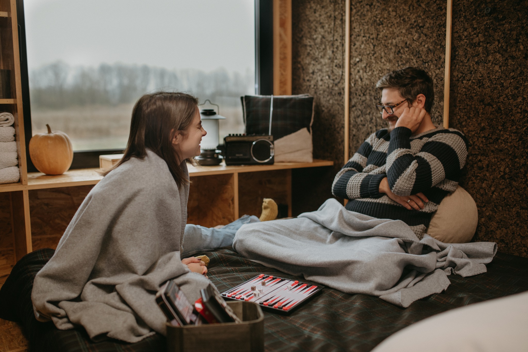 Sredinom nedelje očekujemo sunce i s njim se radujemo nastavku rada i dolasku gostiju. Kućice ćemo ugrejati, prilaze očistiti, i uživati u prirodi, baš onakvoj kakva jeste u januaru. 🌞❄
Ako vam prija mir, tišina i vreme za dvoje, Buzzoffski Cabins je tu.
Ušuškajte se sa voljenom osobom, usporite i dozvolite sebi predah.
✨ Rezervišite svoj mir i započnite nastavak januara u Zasavici, uz kod BUZZOFFSKIWINTER ostvarujete 20% popusta.
Čekamo vas ➡ www.buzzoffski.com