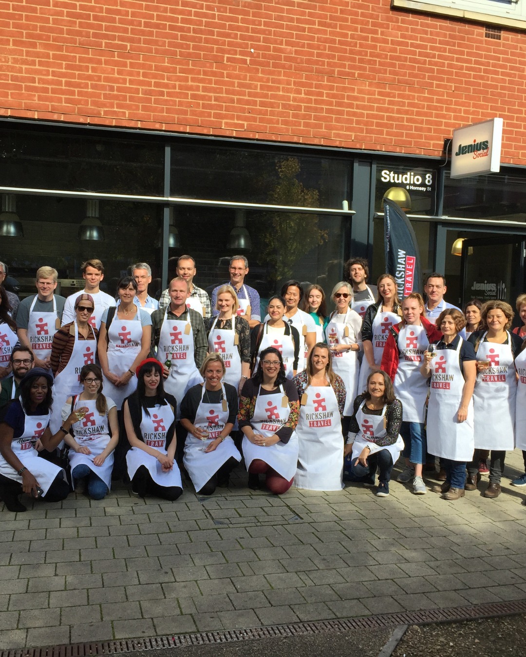 London is packed with team-building options — from escape rooms to adrenaline-fuelled challenges — but how do you choose something your team will actually enjoy?
We’ve rounded up the Top 10 Corporate Team-Building Activities in London, including our own experiences at Jenius Social, to help you plan an event that brings people together in a meaningful (and fun) way.
✨ Inside the list:
✔️ Cooking challenges
✔️ Cocktail & cuisine masterclasses
✔️ Escape rooms, wellness retreats & more
🥇 Spoiler alert: Cooking comes out on top — combining collaboration, creativity and friendly competition, with no experience required.
If you’re planning your next team event, this guide is a great place to start.
🔗 Read the full blog now and get inspired (link in our bio)
#JeniusSocial #TeamBuildingLondon #CorporateEvents #CompanyCulture #LondonBusiness