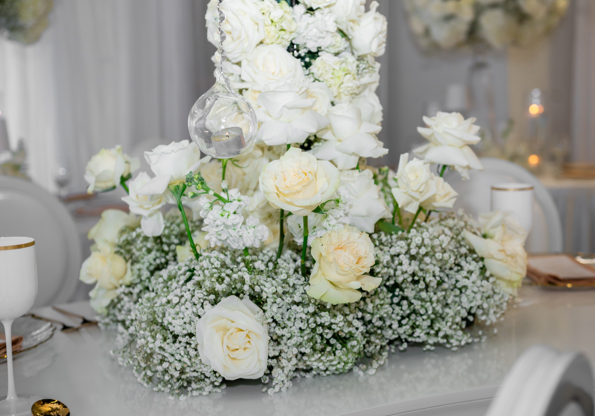 More couples are choosing intimate weddings—and here’s why:
✔ Less stress
✔ More meaning
✔ Elevated experience
✔ Time to actually enjoy the moment
Our Elopement and Micro-Wedding Experiences allow you to focus on what matters most, your love, while we handle the rest.
Ready for a wedding that feels like you? Book your consultation today! www.royaleclassycreations.com/weddings/