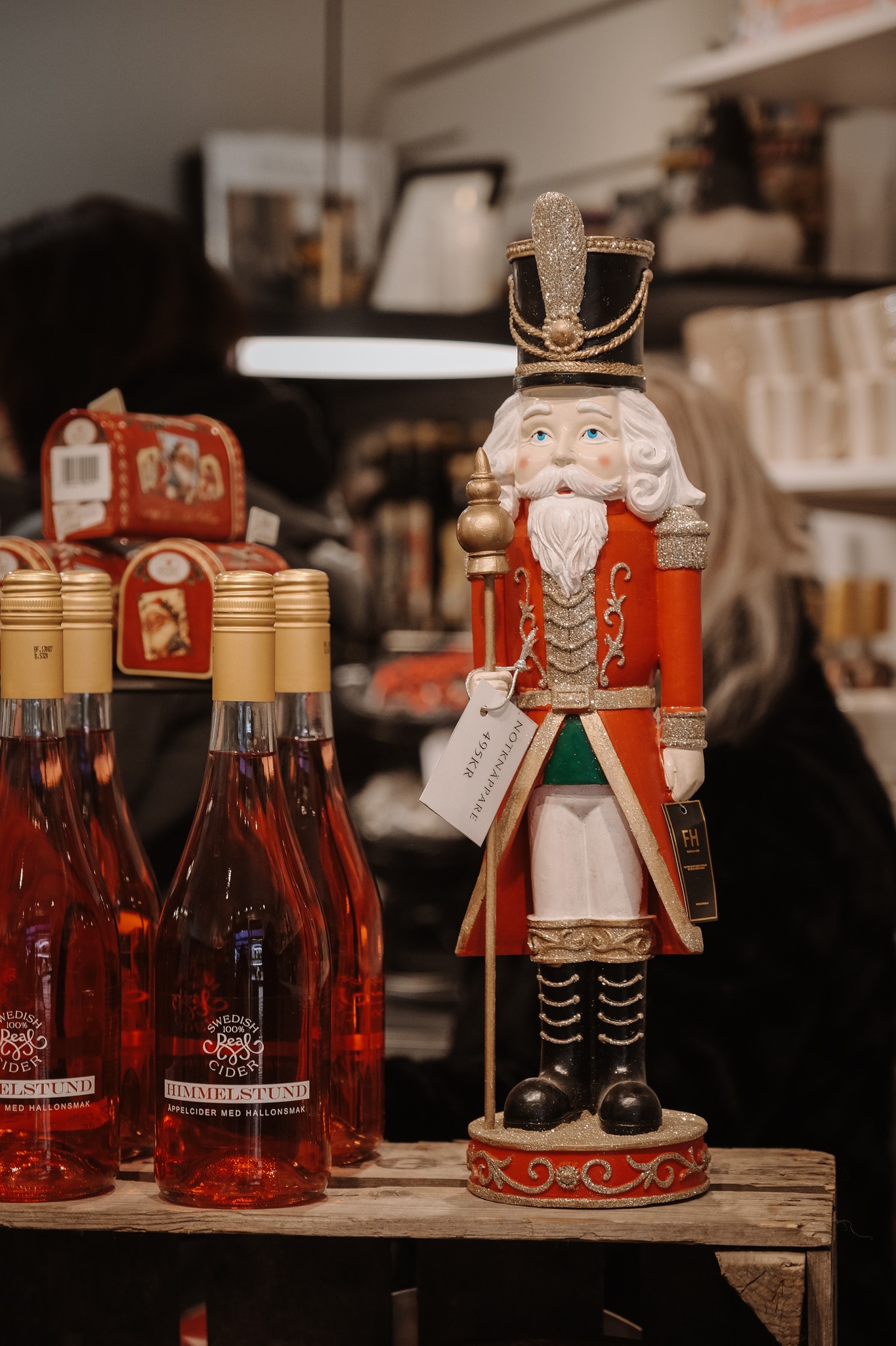 Villa Ed Inrednings julrea fortsätter veckan ut ✨
Passa på att fynda fina julsaker med 40% rabatt, och lyxigt julgodis med 50% rabatt 🎄
Vi på Villa Ed
Inredningsbutik @villaedinredning
Klädbutik @villaed_by_glozzy
Café & Bistro @cafevillaed
Frisörer @villaed.frisorerna
Injektionsbehandlare @beautylin.se
Kroppsvård & Massage @lindaholtzkroppsvard
Inemotion Psykologi @inemotionpsykologi
Keramik @lerkallan
Skulpturskogen Villa Ed