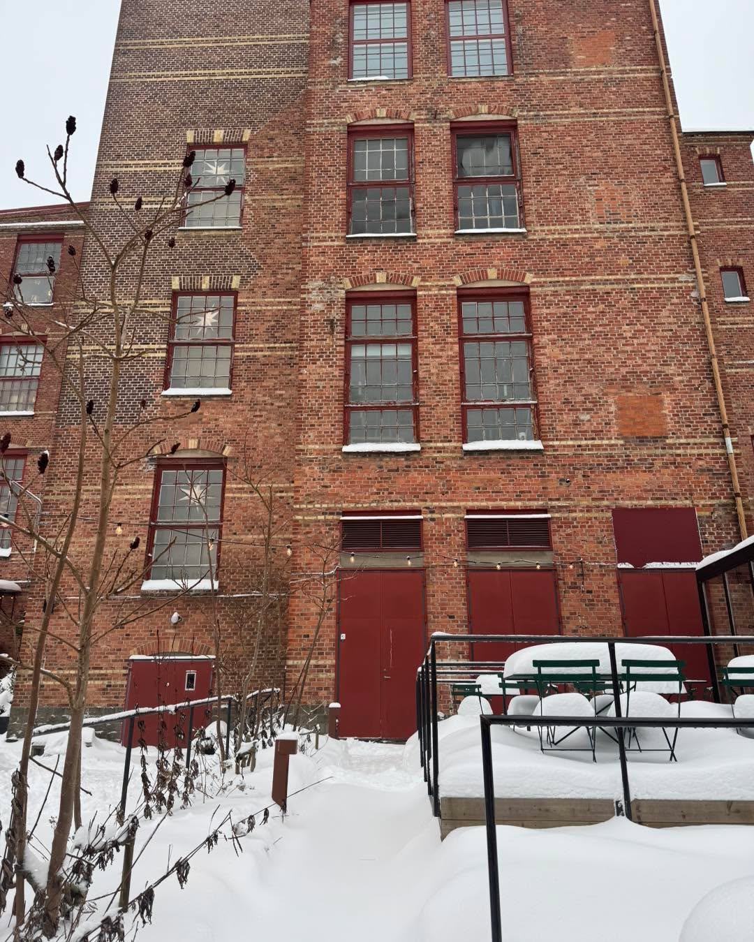 Spinneriet har öppet som vanligt, trots snön! Missa inte att ta en sväng förbi i helgen ❄️