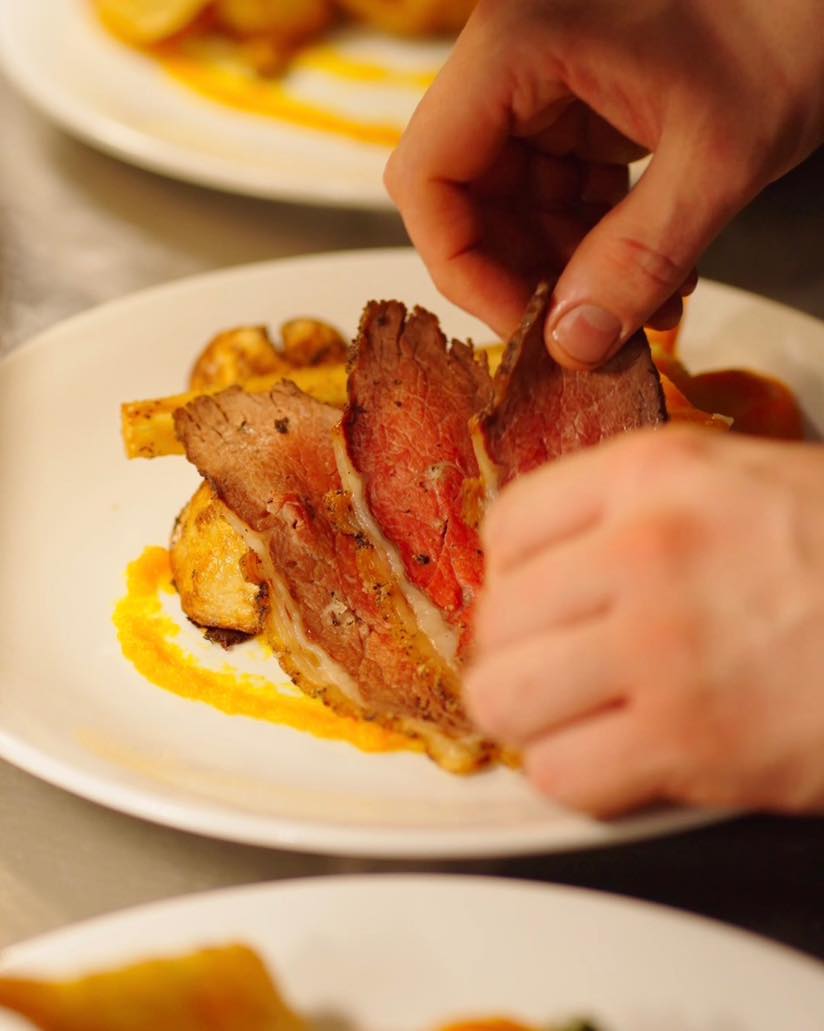 🥔 ROAST POTATO EMERGENCY 🥔
Our roasts have been selling out faster than gravy disappears 😱🍖
Blink… and it’s gone. Missed it? Tragic.
If you’re dreaming of crispy roasties, mountains of gravy and that Sunday smugness — book early or prepare for serious roast regret.
You’ve been warned 👀👇
👉 Book a table with us this week:
https://web.dojo.app/create_booking/vendor/56Zde-9zdMk87e8zpQFmllJ3Ys3tPOtKa3FkzVjx31Q_restaurant
Because the only thing worse than no roast… is watching someone else eat one 😭
#RoseAndCrownBrentwood #SundayRoast #RoastDinner #RoastPotatoEmergency #SoldOutAgain #BookEarly #GravyGoals #BrentwoodEats #PubRoast #RoastRegret 🍽️🔥