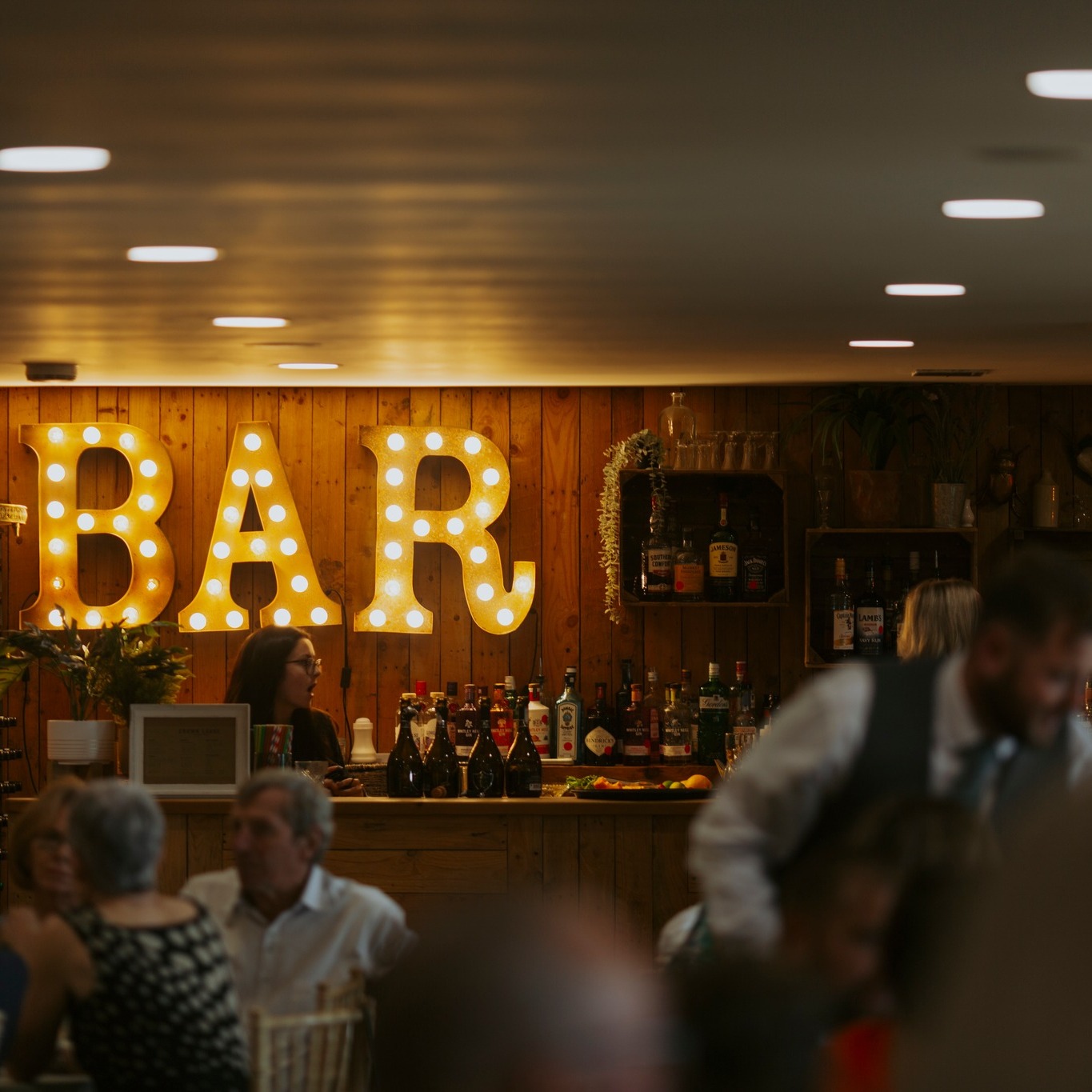 We take care of the bar —
you take care of the fun.
Bring your favourite caterers.
Book the band, DJ, or sax player you’ve always dreamed of.
Create a day that feels completely you.
No rigid packages. No limitations. Just freedom.
📷 @apartphotography
#crownlodgekent #destinationwedding #WeddingYourWay #FlexibleWeddingVenue #KentWeddings #kentlife #countrywedding #rusticwedding #exclusivevenuehire #kentweddingphotographer