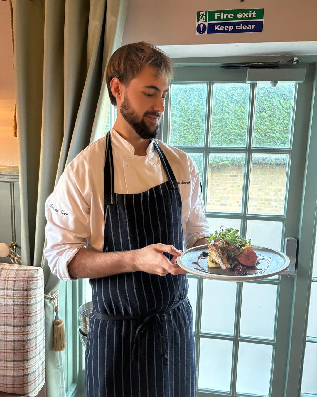 🎤 This week’s specials come with a side of LEGAL DRAMA ⚖️🍽️
Our very own Max has put his heart, soul and possibly a few law textbooks into this week’s specials… and then promptly left us 😭
It was Max’s last day, and instead of slacking off, he went out in style by creating a cracking special for you lot.
He’s off to study law (yes, really), so enjoy these specials knowing they were crafted by a future lawyer who may one day defend your right to dessert.
Come eat them before he objects 🍴👇
👉 Book a table this week:
https://web.dojo.app/create_booking/vendor/56Zde-9zdMk87e8zpQFmllJ3Ys3tPOtKa3FkzVjx31Q_restaurant
Good luck Max ⚖️🍻
#RoseAndCrownBrentwood #WeeklySpecials #StaffShoutout #GoodLuckMax #FutureLawyer #EatLocal #PubGrub #BrentwoodEats #LastDayVibes #BookNow