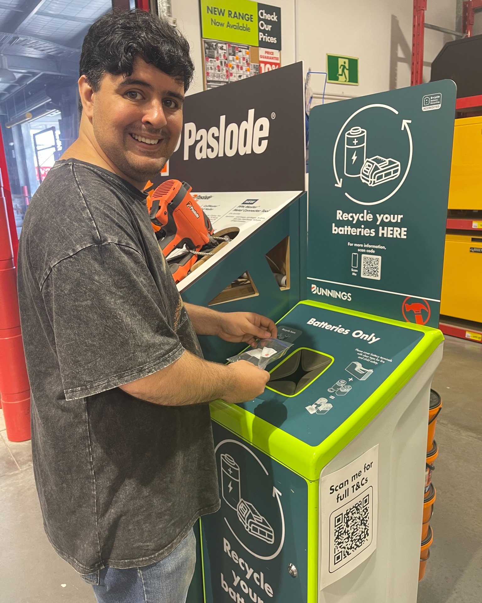 Lachie doing his bit, taking his used batteries to the recycling bin at Seymour @bunnings, demonstrating care for the environment and being a global citizen looking after our planet! Great work 💪💪🔋🔋✨
#GoulburnOptions #BiggestLifePossible #DisabilitySupportServices #DisabilitySupport