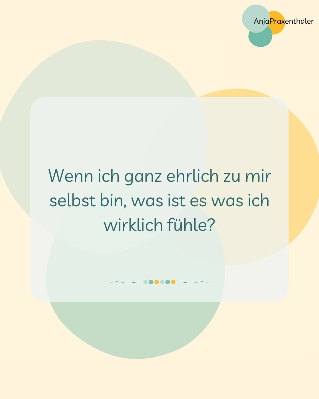 Wenn ich ganz ehrlich zu mir selbst bin, was ist es was ich wirklich fühle?
Vielleicht ist es Müdigkeit.
Vielleicht eine leise Traurigkeit, für die es keinen konkreten Anlass gibt.
Vielleicht Freude – obwohl sie gerade „nicht passt“.
Nicht jedes Gefühl braucht Worte.
Nicht alles, was in dir auftaucht, muss begründet, eingeordnet oder verstanden werden.
Manches darf einfach da sein.
Unfertig. Roh. Still.
Gefühle sind keine Argumente.
Sie sind Signale. Bewegungen. Wahrheiten des Moments.
Du darfst fühlen, ohne dich zu rechtfertigen.
Du darfst spüren, ohne eine Lösung parat zu haben.
Und du darfst dir selbst glauben – auch dann, wenn niemand sonst es gerade tut.
Vielleicht ist genau das heute genug.
Ein ehrliches Gefühl.
Und ein Moment, in dem du dir erlaubst, bei dir zu bleiben.
einfach #einzigartigunperfekt
#PsychotherapieMünchen #HeilpraktikerinFürPsychotherapie #Einzeltherapie #Paartherapie #Coaching #Selbstfürsorge #SystemischeTherapie #EMDR #NLP #GanzheitlicheTherapie #PraxisPraxenthaler #InnereStärke #Selbstbestimmung #Achtsamkeit #einzigartigunperfekt