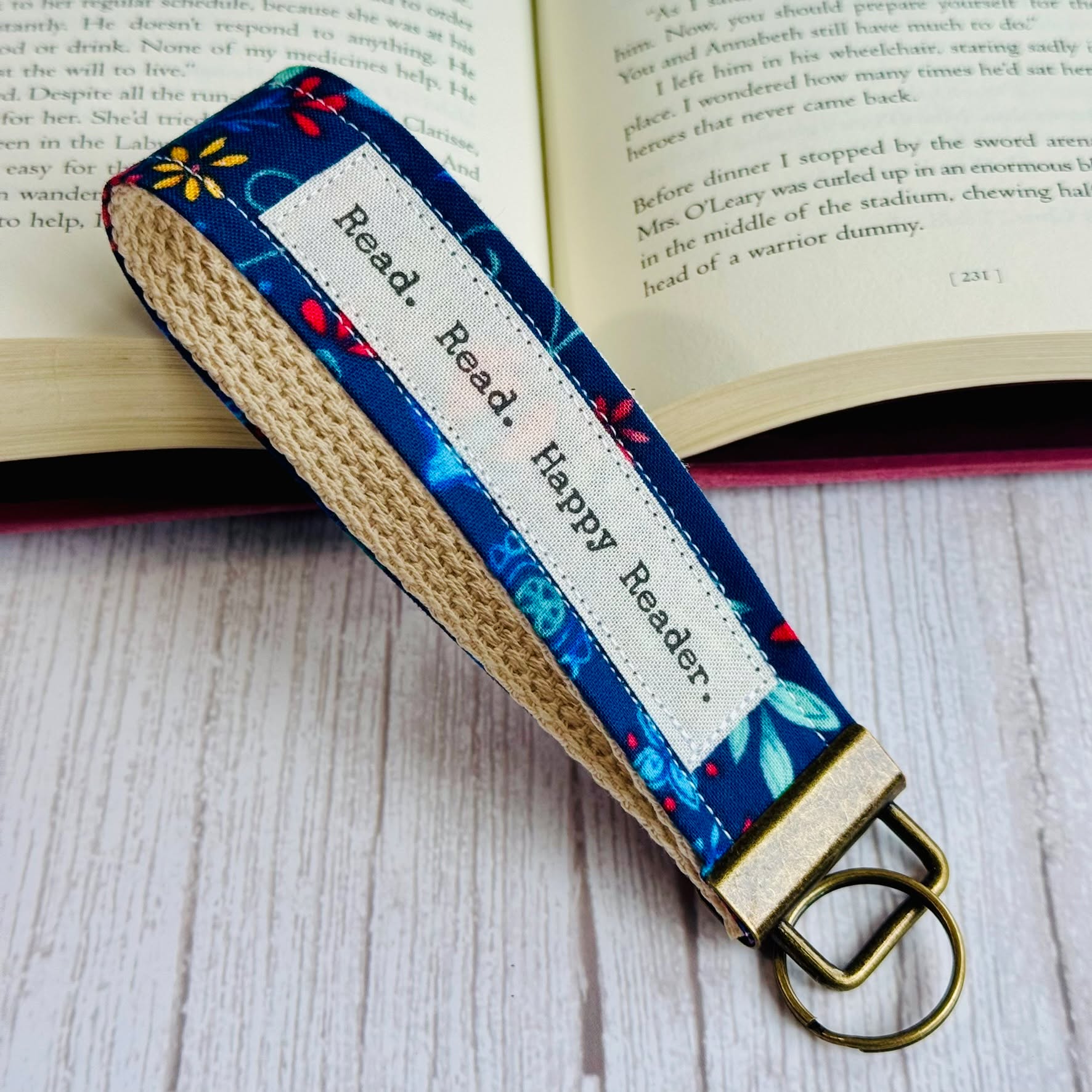 ❤️💙💚💛 These are still some of my favorite bookish creations—functional, pretty, and bookishly adorable. 📚✨
Perfect for keeping your keys close (and your TBR spirit closer). 😉
✨ Bookish Key Fob Wristlets are here! ✨ Grab yours today! 👉 http://tinyurl.com/ilbbbookishcreations
#HandmadeWithLove #BookishVibes #KeyFobWristlets #OneMoreChapter #BookLoverGifts