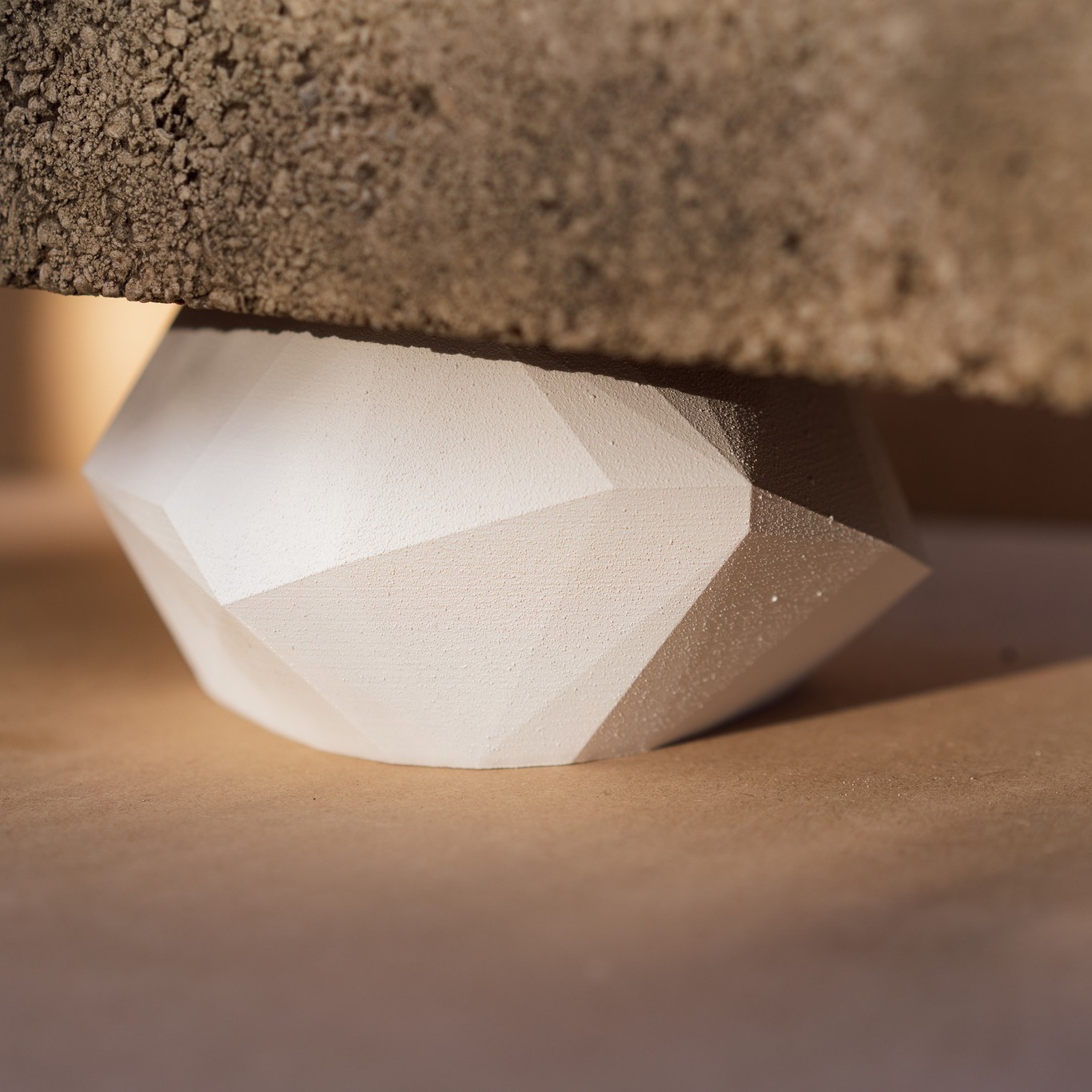 Robots for a Safer World (Part 2) 🤖✨
More artists exploring AI, authorship, and technology in creative practice:
@sorenfold - Three Studies: Compression, Near Contact, Reach
@shutuptilly - Computer Wife
@timothiellim - Infinity Box
@ziyao0 - Love Letters Without a Recipient
@flordefuega & @naotohieda - How do you realise that you are awake? (with @phoenixchunzz @awesomejash @___cyanamber)
These works ask critical questions about technology, identity, and what happens when machines become collaborators in the creative process.
Part of COMPUTALA 2026
Exhibition runs 12th - 30th January 2026
@lcbdepot
#COMPUTALA2026 #RobotsForASaferWorld #DigitalArt #AIArt #NewMediaArt #Leicester #LCBDepot #ContemporaryArt