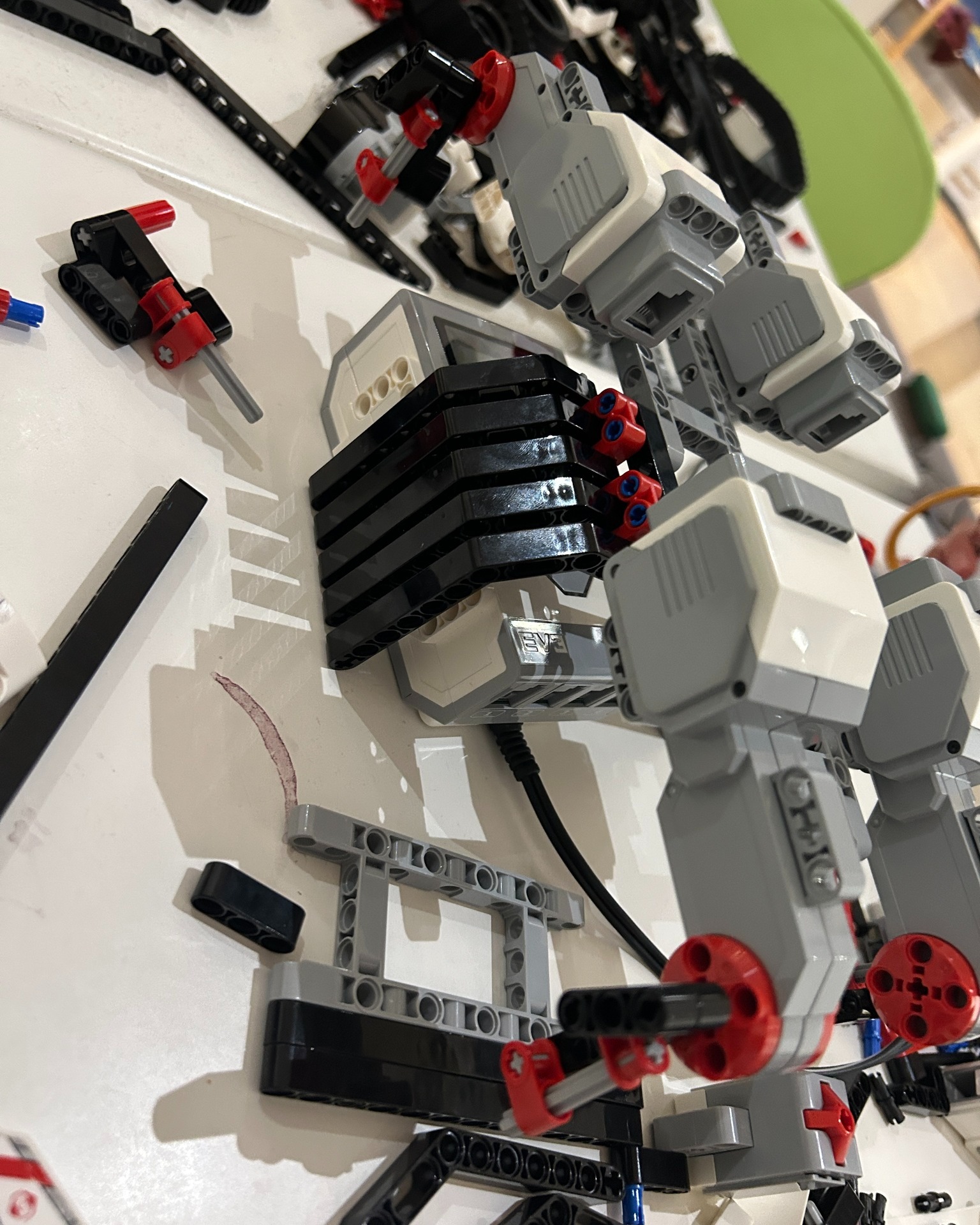 Big thanks to @marktowers for delivering a great workshop! 🤖🎵
Mark led a hands-on session where we designed and built a music-making robot using Lego Mindstorm kits and Ableton.
Drawing from his interactive exhibits for Ableton at Superbooth Berlin, Mark shared his expertise and helped create Techno Spider!
Techno Spider will be joining the exhibition at @lcbdepot @lastfridaylcb
#MusicTechnology #Ableton #LegoMindstorms #InteractiveArt #RobotsForASaferWorld #MusicWorkshop #CreativeTechnology #HardwareHacking #MusicRobots