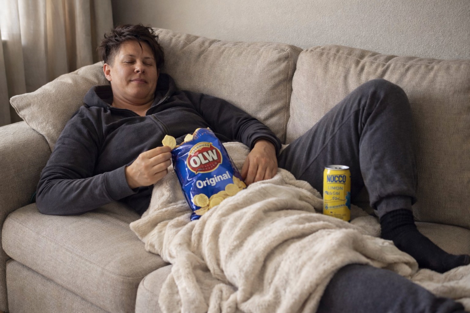 Har du fastnat i soffan? Det händer ALLA!
Men du, idag har vi öppet hus fram till 20.00 så kanske du kan masa dig upp för att träffa oss, kolla in våra lokaler och se om du kan byta ut några minuters soffliggande i veckan mot att hänga hos oss?!
Vi tror på dig! ☺️🙌🎯