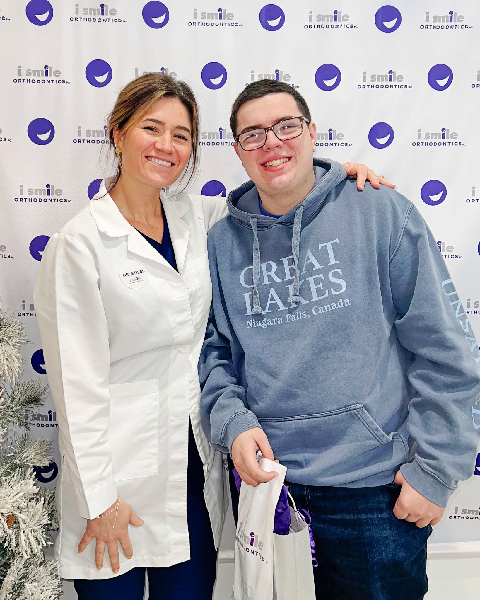 December smiles hit different....💜
Keith B. wrapped up his braces journey and we could not be happier for him.
When we asked Keith about his experience, he said:
“Wonderful!! Dr. Stiles and staff are so kind, professional and knowledgeable.”
And the impact on his life
“He has stopped grinding his teeth.”
That’s what transforming lives with confident smiles looks like.
We are so proud of you, Keith, and so thankful you trusted i smile orthodontics with your smile. We hope you’re smiling more than ever!💜