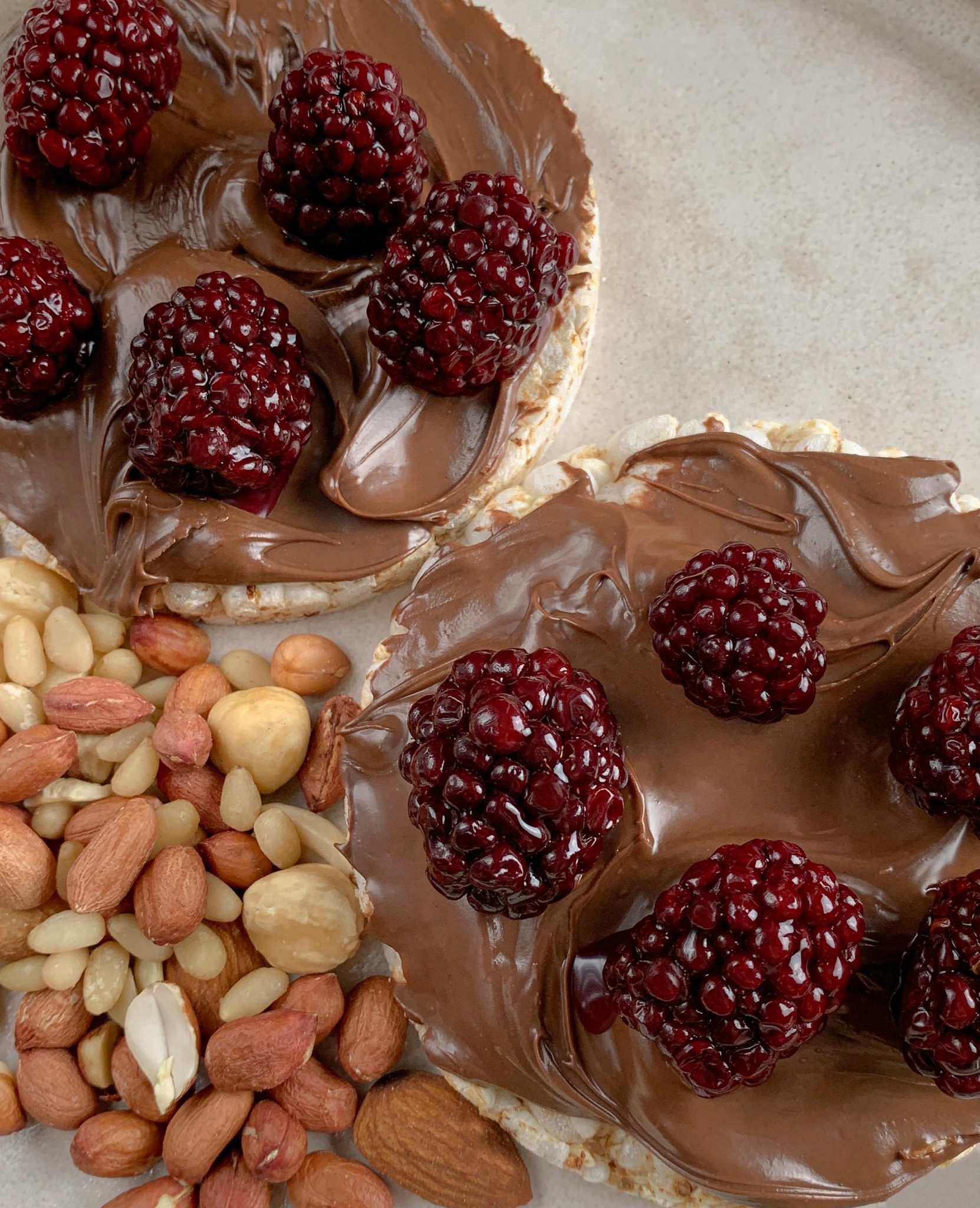 Because your snacks should work for you 😍 Treat your loved one to a healthy but hearty snack this Valentine's Day 💞