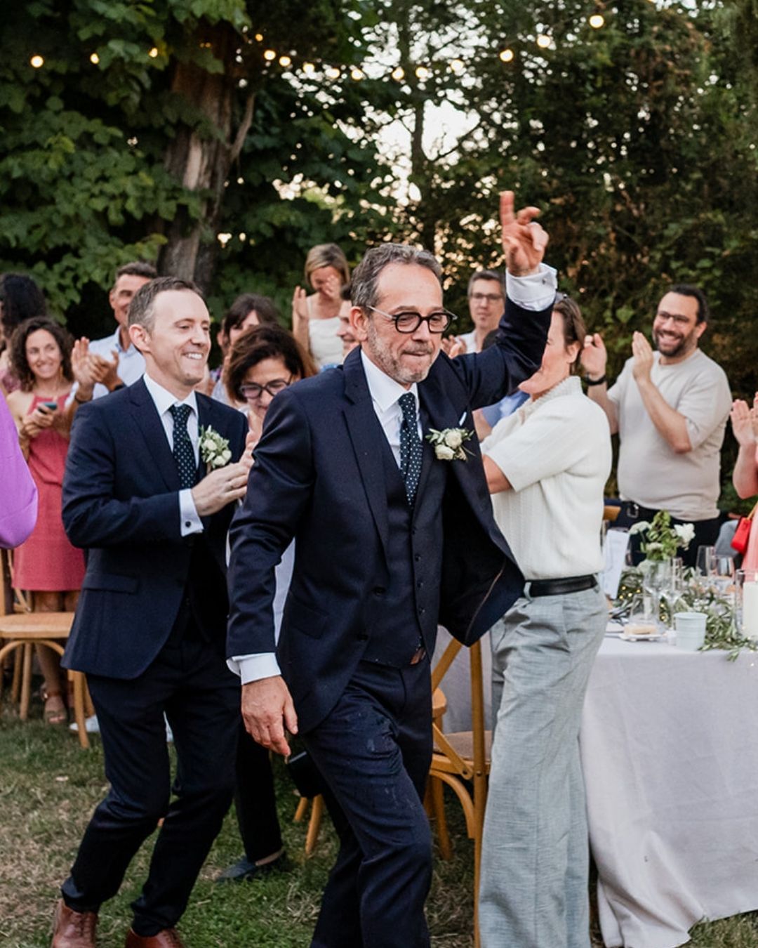 Du fun, du love, des smiles…
J’adore être témoin de tout ça. Photographier les regards que vous posez l’un sur l’autre !
Déjà hâte d’être en Mai (ou Avril) pour repasser ma casquette de photographe de mariage.
—
Céline Brochado · Photographe mariage à Toulouse
#mariage2026 #photographemariagetoulouse #mariés2026
—
Lieu : @domaine_d_en_naudet
Traiteur : @maison_guillaume81
Location meubles : @agencelocy
DJ : @johnslx
Alliances : @frayssinetjoaillier
Papeterie : @faireparterie
Fleurs : @bouticflor