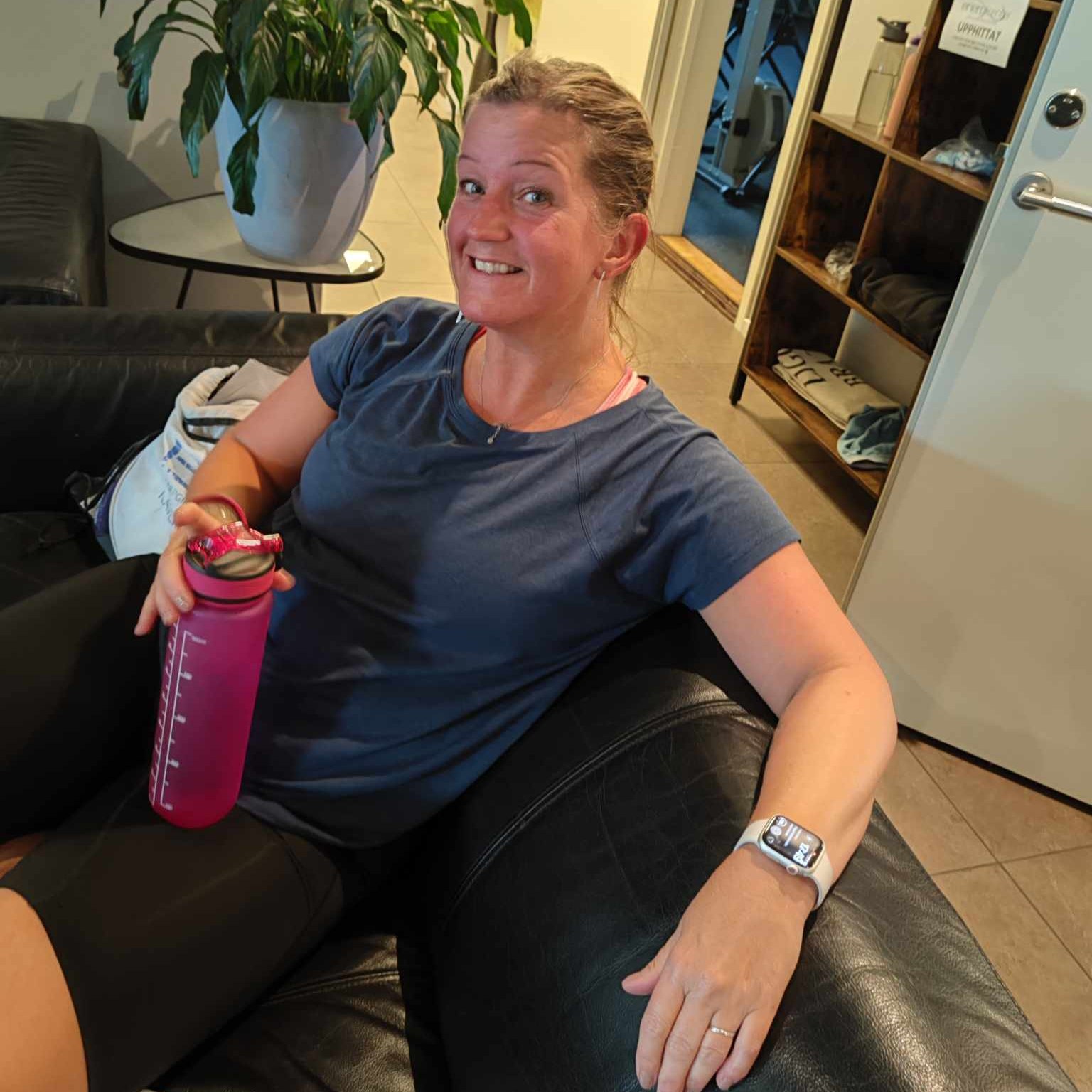 Idag har vi blandad fredag med fantastiska Petra! Då vet man aldrig vad som händer! Är du bokad?!