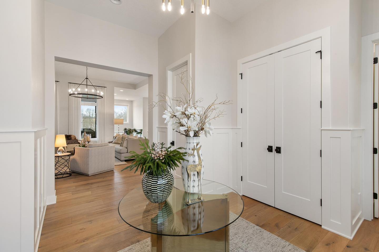 A warm welcome starts at the front door. 🤍
This is your sign to romanticize your space! From the cozy entryway to the soft, natural light filling every room… a home should feel inviting, effortless, and lived-in (in the best way)!
#homeinspo #iowahomes #customhomebuilder #dreamhome #dynastyhomes