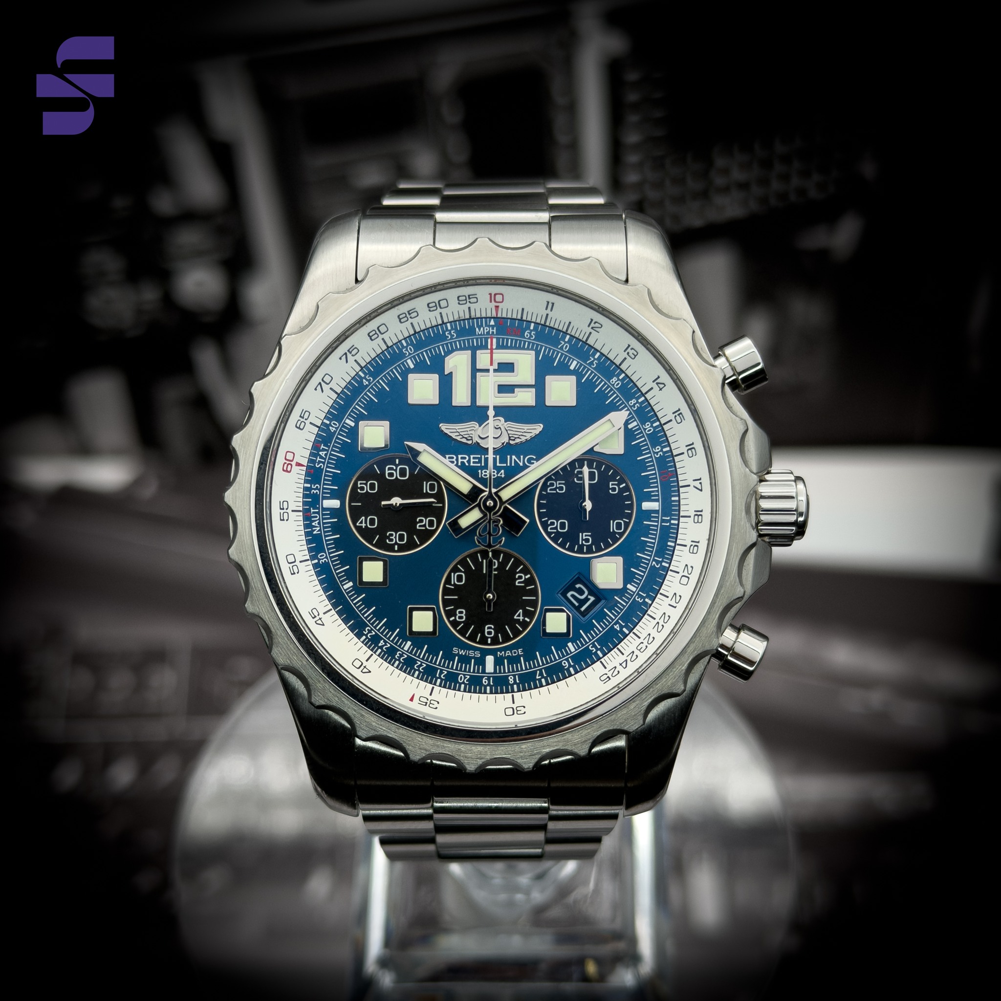 Aviation instrument, Breitling-style.
SOLD - The Chronospace blends analog chronograph tradition with Breitling’s signature multifunction quartz architecture — built for pilots, engineered for precision, and unmistakable on the wrist. Technical, purposeful, and unapologetically tool-driven in the way only Breitling does.
This one is spoken for.
More exceptional pieces always incoming via Time for Seconds.
#Breitling #BreitlingChronospace #BreitlingProfessional #AviationWatch #ToolWatch #WatchCollector #WatchFam #LuxuryWatches #SoldWatch #TimeForSeconds