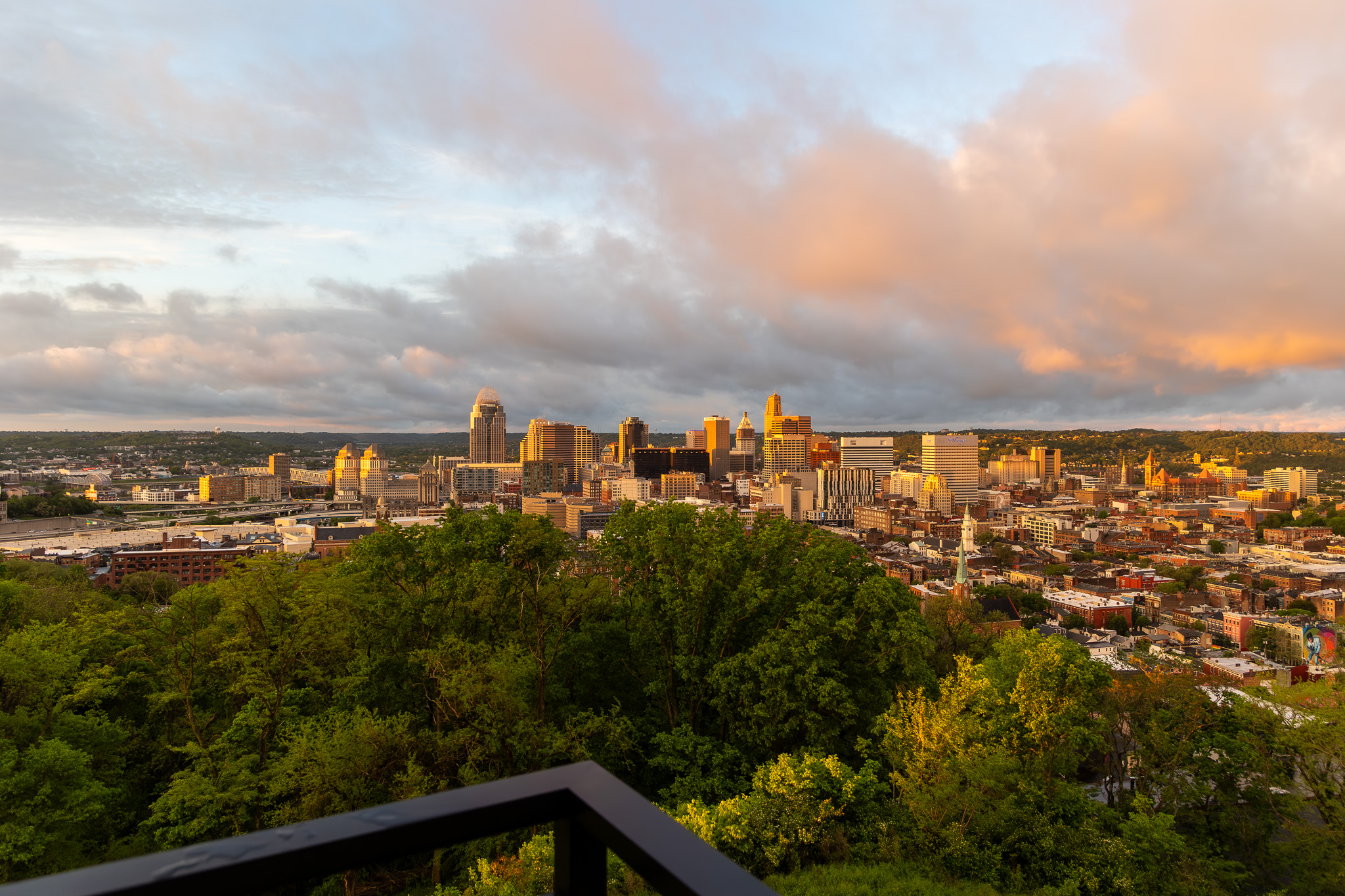 ❤🥹This started as a fun little passion project this past year… and turned into something I really love.
From my apartment balcony overlooking Cincinnati, I’ve been documenting the way the light hits the city—sunsets, sunrises, thunderstorms, quiet cloudy days. It’s how I test my photography skills and stay creatively inspired. I am also obsessed with nature and how it flows with city life. It doesn't take much for me to see the beauty.
I’ve shared a lot of these in my stories via phone camera, but I’m finally digging through my Canon camera roll to pull some favorites to the feed.
This one’s a favorite. It was a Sunset shot.
👁What’s your favorite view of the city? A street, a mural, a building, a skyline moment?
👇Comment below—I’m making it a goal to capture more of the city through your recommendations as I know I probably haven't explored the detail of a building, a sunrise shot; I've seen many murals but could have missed one, and so on.. I love my camera and I want to capture more through my lens.
#cincy #cincinnati #cincinnatiohio #cincinnatiphotography #cincinnatiphotographer #cincinnatiphotographers #cincinnatiphoto #cincyart #canon #canonusa #sunset🌅 #sunsetlovers #sunsetvibes