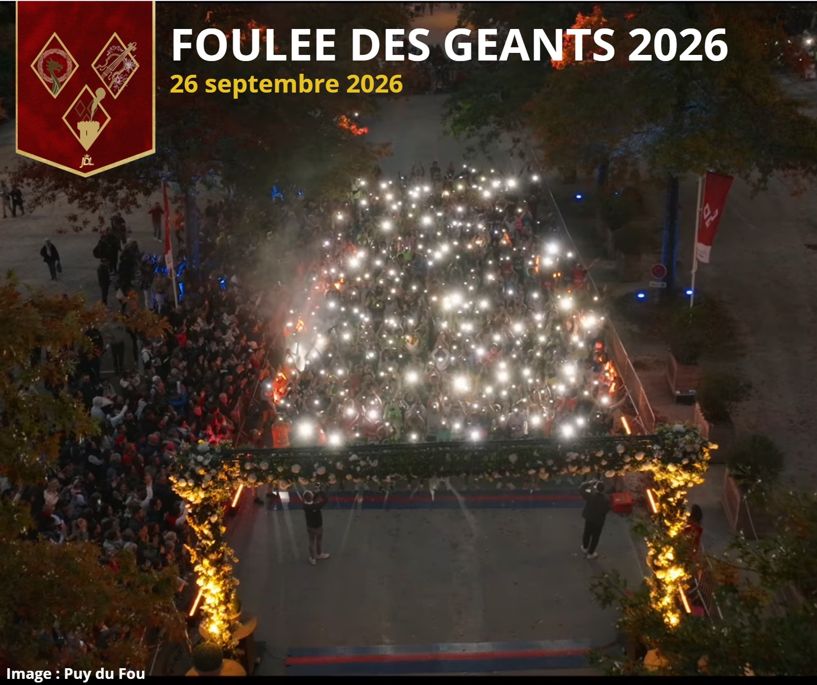 🔥 𝐋𝐀 𝐅𝐎𝐔𝐋𝐄́𝐄 𝐃𝐄𝐒 𝐆𝐄́𝐀𝐍𝐓𝐒 𝟐𝟎𝟐𝟔 : 𝐋𝐄 𝐂𝐎𝐌𝐏𝐓𝐄 𝐀̀ 𝐑𝐄𝐁𝐎𝐔𝐑𝐒 𝐄𝐒𝐓 𝐋𝐀𝐍𝐂𝐄́ ! ⏳
Avis aux sportifs et aux amoureux du défi ! Il est temps de ressortir les baskets et d'ajuster votre montre cardio.
Nous sommes aujourd'hui à un peu plus de 8 mois de la course la plus épique de l'année, la Foulée des Géants du Puy du Fou : le rendez-vous est fixé au 26 septembre 2026 ! 🏰👟
📍 NOTEZ BIEN : Le saviez-vous ? En général, c'est en FÉVRIER que les inscriptions ouvrent officiellement. Cela veut dire qu'il ne vous reste que quelques semaines pour vous décider et vous préparer à dégainer votre clavier pour réserver votre dossard !
Le programme de votre entraînement d'hiver :
❄️ Courir dans le froid pour forger le mental de Charette.
🛡️ Travailler l'endurance d'un légionnaire romain.
🐎 Garder la motivation d'un cascadeur équestre.
Alors, qui est déjà dans les starting-blocks ? Dites-nous en commentaire si vous visez les 10 km, les 20 km, ou si vous venez juste pour l'ambiance nocturne incroyable ! 👇
#LaFouléeDesGéants #PuyduFou #Running #RunningFrance #Défi2026 #JardindesLégendes #SportEtHistoire