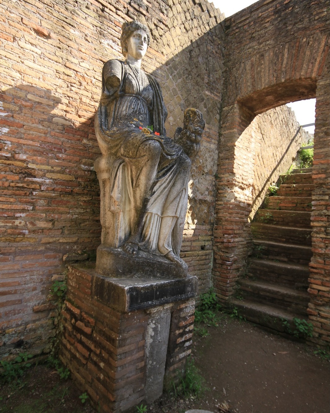 How Rome with Mike Turns Your Trip Into a Story 📖✨
At Rome with Mike, we believe every trip to Rome should be more than just sightseeing. We want to turn your experience into a captivating story—a story you’ll want to share for years to come.
When you join us, you won’t just visit famous landmarks; you'll dive into their fascinating history and uncover the secrets that make each place come alive. Here’s how we do it:
🌟 Engaging Storytelling – We don't just share facts—we bring history to life. Whether you're standing in front of the Colosseum or exploring hidden gems, we weave engaging tales that transport you to the past.
🌟 Unique, Hidden Experiences – We take you beyond the usual tourist spots. From ancient catacombs to secret corners of the city, you'll discover parts of Rome that most miss, making your trip feel like an exclusive adventure.
🌟 Personalized Touch – Our tours are about you, not just the sights. We tailor the experience to your interests, so every moment feels special, and you get the most out of your time in Rome.
Every tour with us is designed to make your Roman holiday unforgettable, turning it into a story you'll cherish and retell. Ready to make your trip a part of history?
Book your tour today!