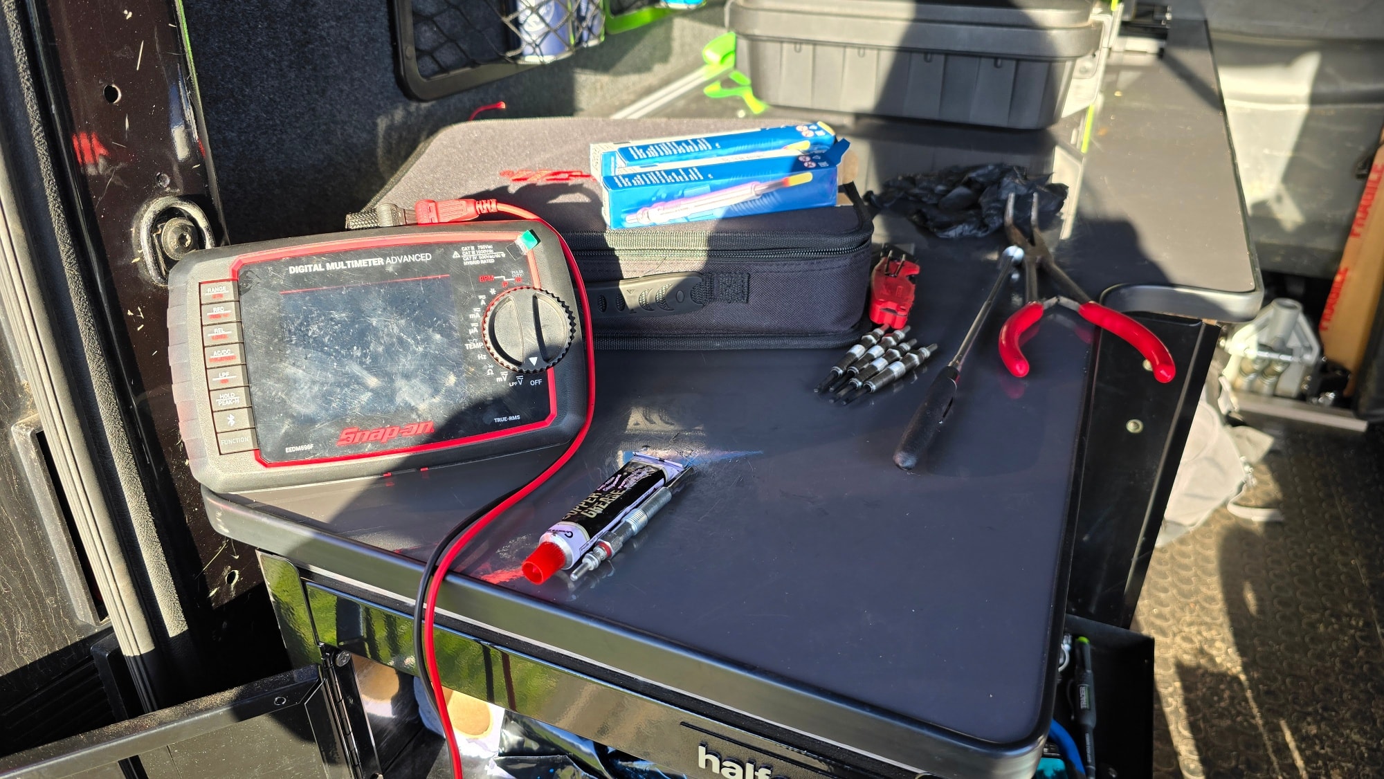 Following Monday's diagnostics 4 glow plugs replaced today on a Nissan Qashqai, 3 were open circuit and 1 was high on resistance.
#MobileMechanic #Diagnostics #DieselCar #GlowPlugs #NissanQashqai #Bradwell