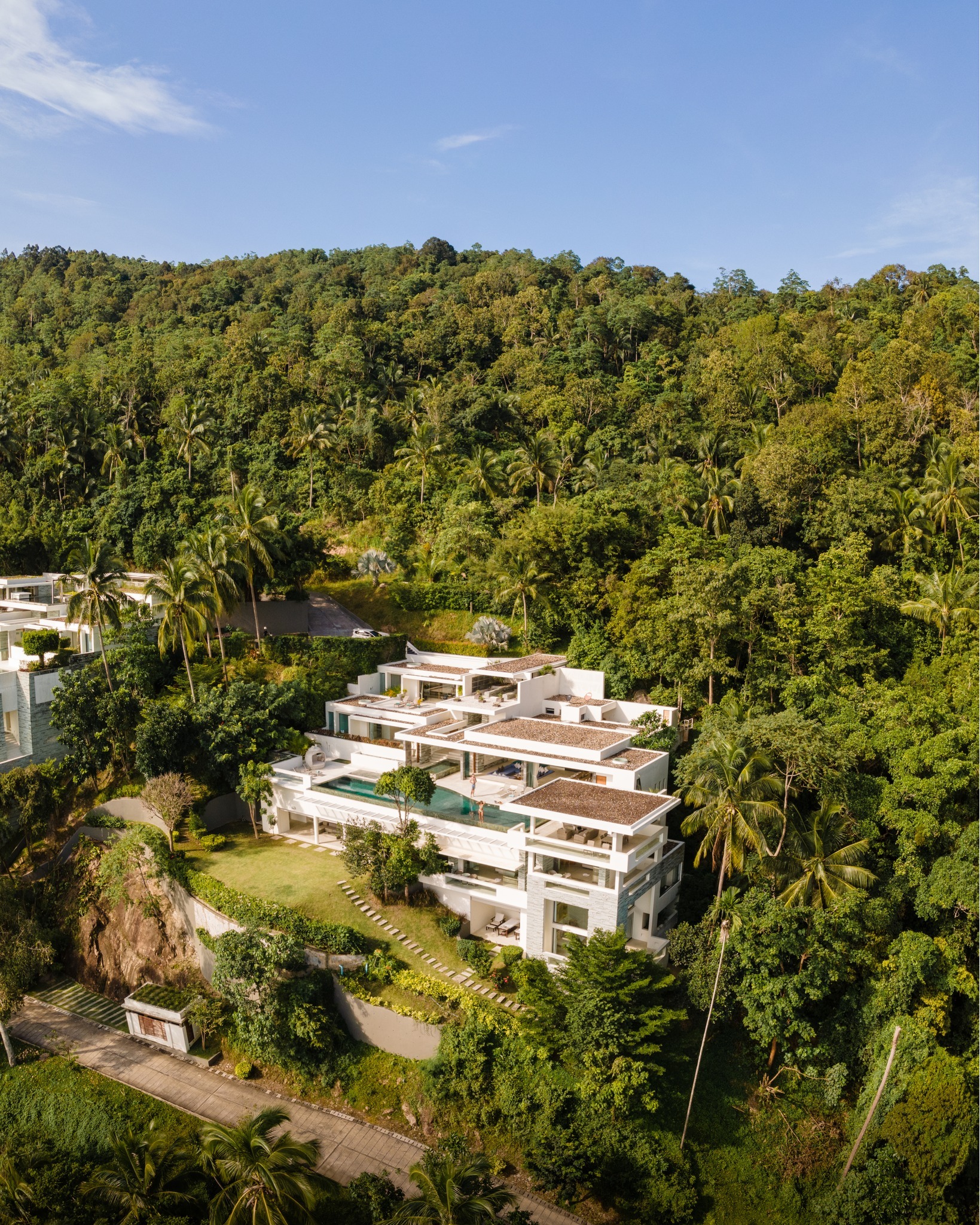 Welcome the Year of the Fire Horse in pure island bliss ☁️
Celebrate your Chinese New Year family holiday in beautiful Samui, complete with festive flavours and moments of barefoot luxury.
🏮 Book Your CNY Escape at the link in bio.
📸 @asiaandbeyond
#LimeSamui #VillaSpice #ChineseNewYear #YearOfTheFireHorse #BarefootLuxury #KohSamui #LuxuryTravel #IslandLife #CNY