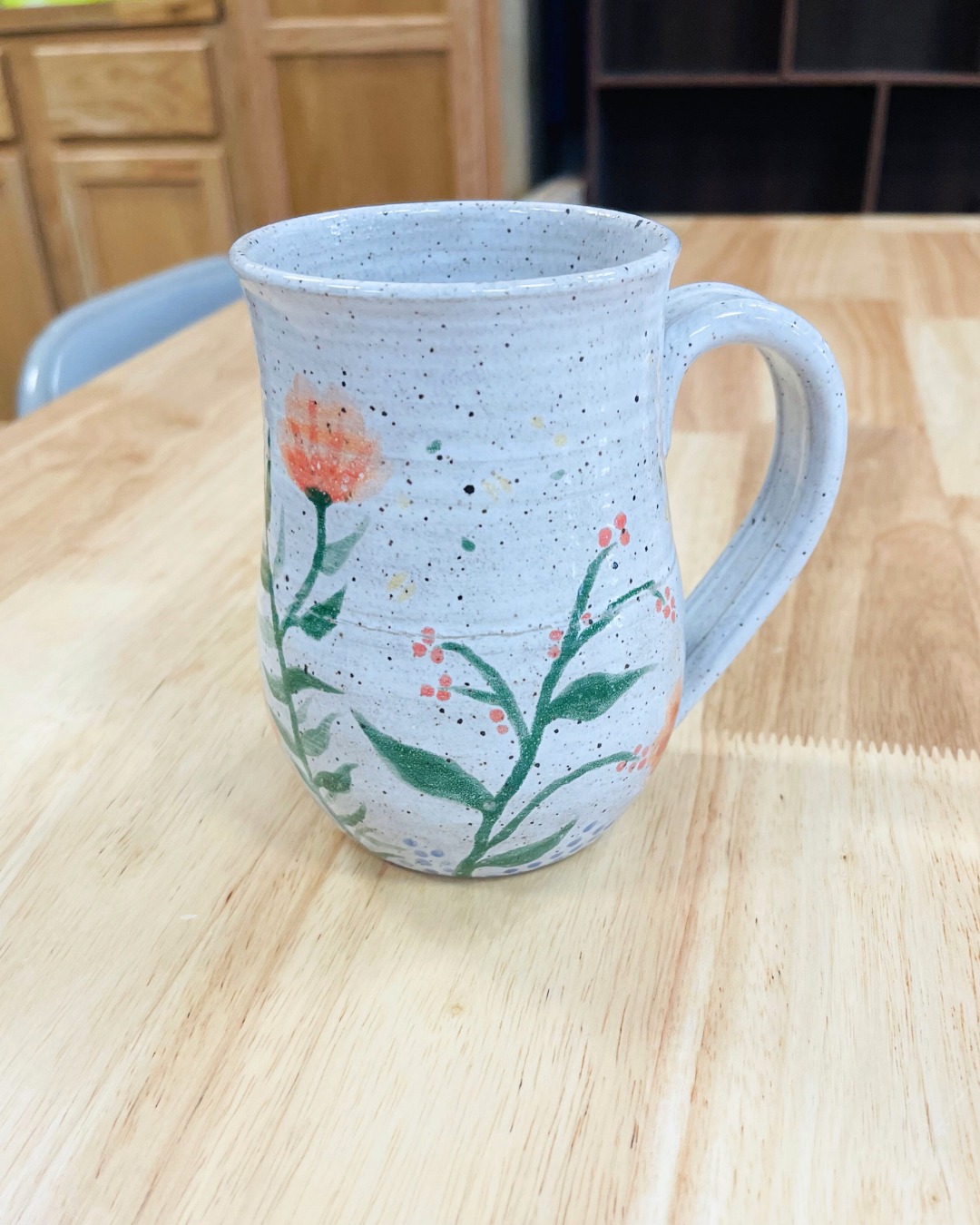 Another day, more glaze-your-own pottery to inspire you.🌀✨🪴Come by the studio this week to create your masterpiece!
We're open Wednesday-Saturday from 10am-6pm.
📍Address: 126 W. Main Street, Pilot Mountain, NC
All final kiln-fired pieces are microwave, dishwasher, and food safe.💜
#potterypainting #PilotMountainNC #supportlocal