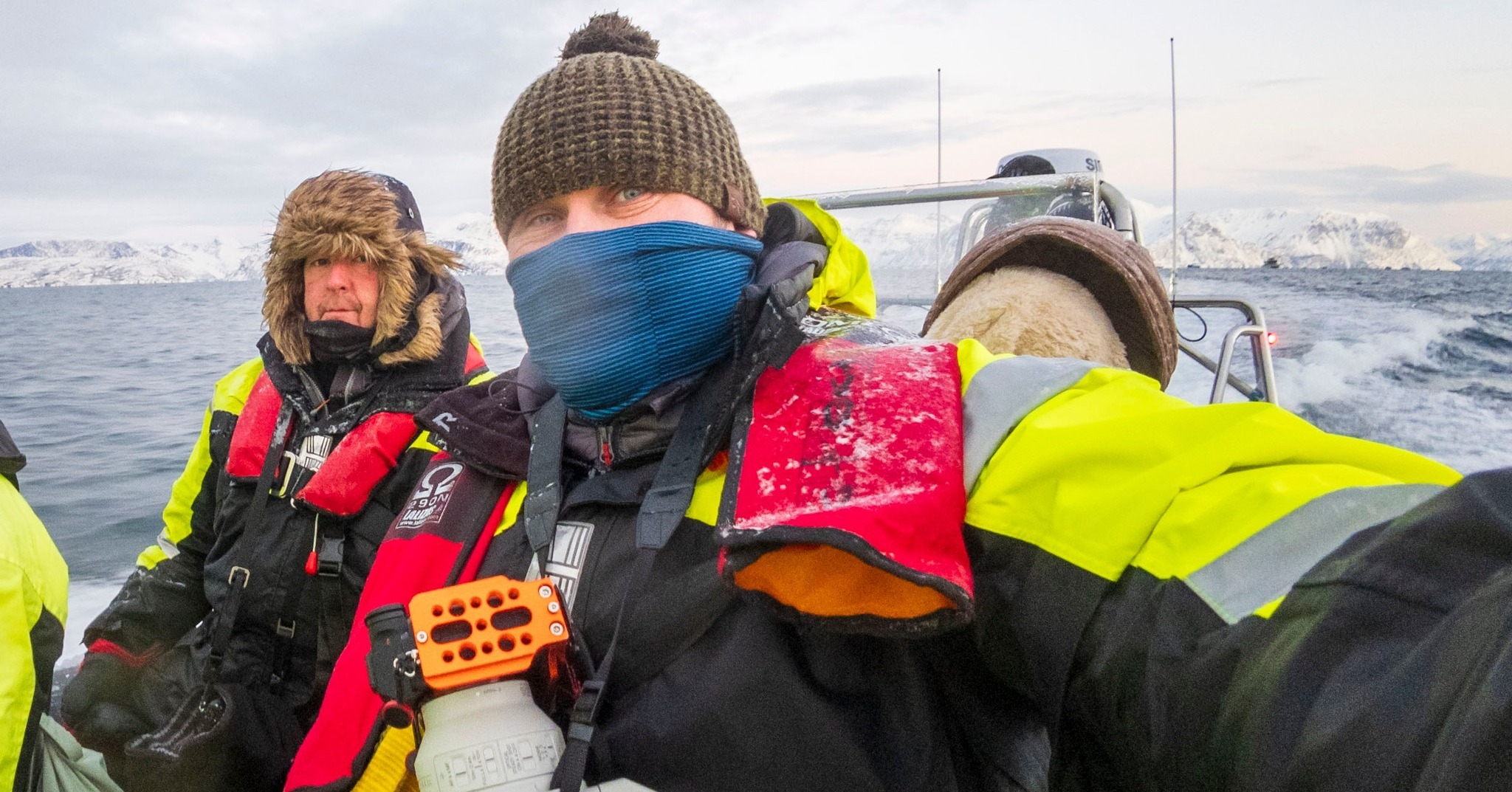 Today we were back out on the fjords around Skjervøy with the Orcas and Fin Whales, no humpbacks today.
Probably around -20°c again today as well.
Juniors ear flaps froze (@photographin_uk ) and my bobble on my hat froze solid as well.
I took over 700 images today probably have about 20 usable ones due to the movement of the boat and the unpredictable-ness (is that a word?) of the animals.
Still...... Another amazing day in scenery like this!
#ImACameraGuyNow
#OneMistakeAtATime
#Norway
#Skjervoy
#ArcticWaters
#Orcas
#FinWhales
#WildlifePhotography
#ColdDays
#StillLearning