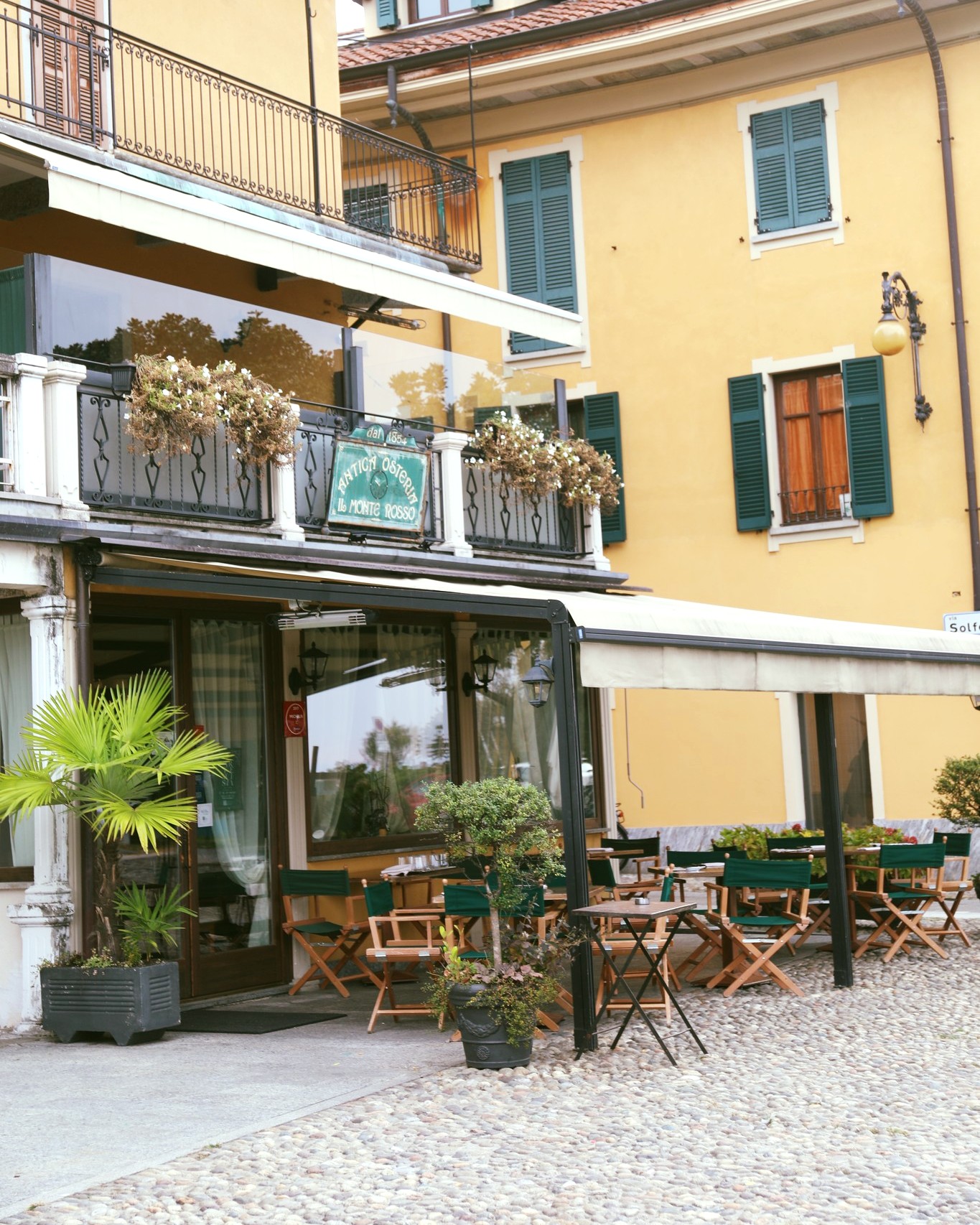 La felicità è fatta in casa…Antica Osteria Monterosso dove il cibo rende felici! ✨
#anticaosteriailmonterosso #monterosso #suna #food #lakemaggiore #restaurant