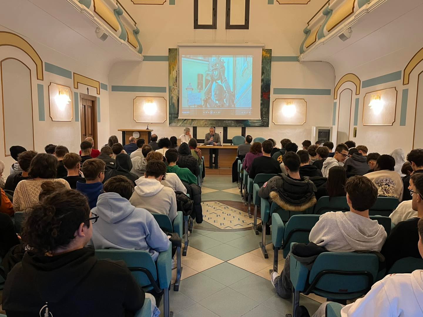 Sono aperte le iscrizioni online, anno scolastico 2026-27 alla sede Itt Marconi Meccatronica di Sarsina per la Valle del Savio
Dal 13 gennaio al 14 febbraio 2026
Ricordiamo il cod meccanografico per la sede distaccata di Sarsina FOTF03001E
➡️
desideriamo ricordare anche l’open day a SARSINA di sabato 17 gennaio 2026 ore 14:30
#ittmarconi
#ittmarconimeccatronica
#valledelsavio