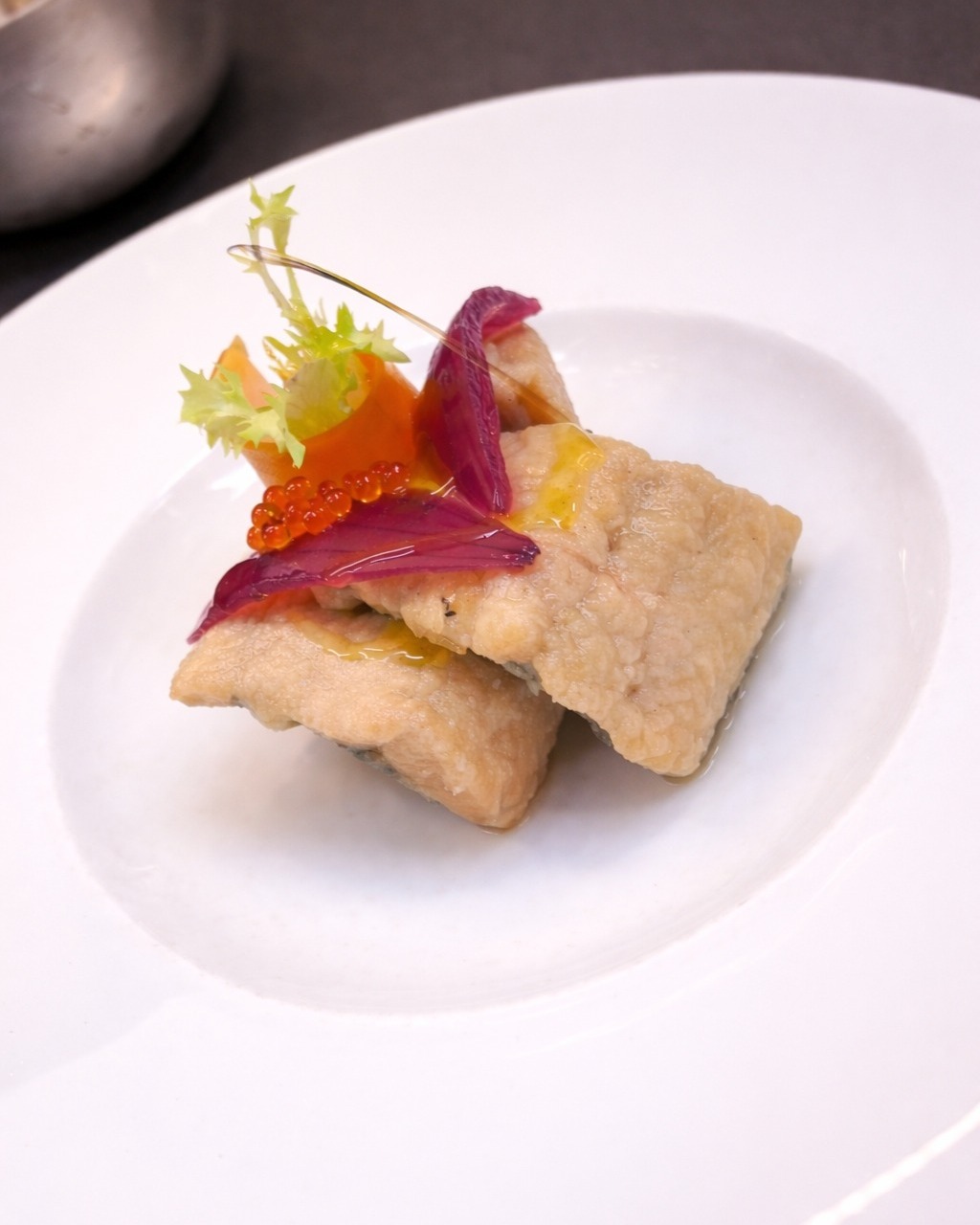 Il carpione di lago, è un rito, una tradizione, un sapore autentico che racconta la storia dei nostri "mari" d'acqua dolce…✨😍
#anticaosteriailmonterosso #monterosso #suna #food #lakemaggiore #restaurant