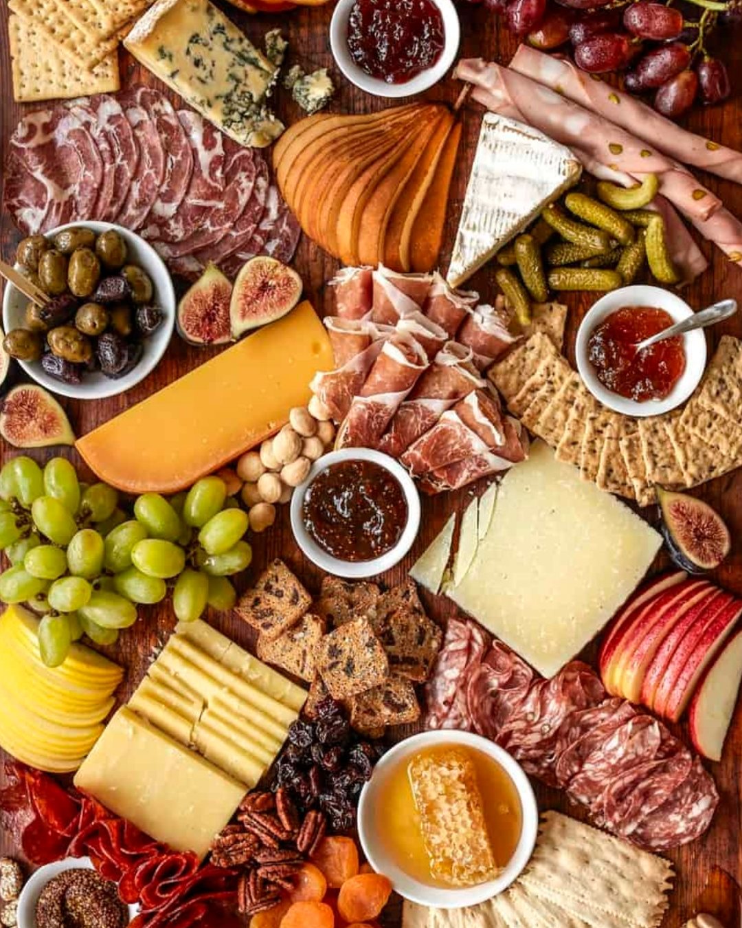 CHARCUTERIE DISPLAY
Can't think of a better way to celebrate, National Cheese Lovers Day
Our caterers create the best displays ~ perfect for entertaining and celebrating at the Club.
#cheeseloversday #cheese #cheeseplease #charcuterie #grazingtable #wedding #eventspace #eventplanner #weddingplanner #venue #weddingvenue #foodie #edgewoodclub #edgewoodclubweddings #edgewood #pittsburgh #love