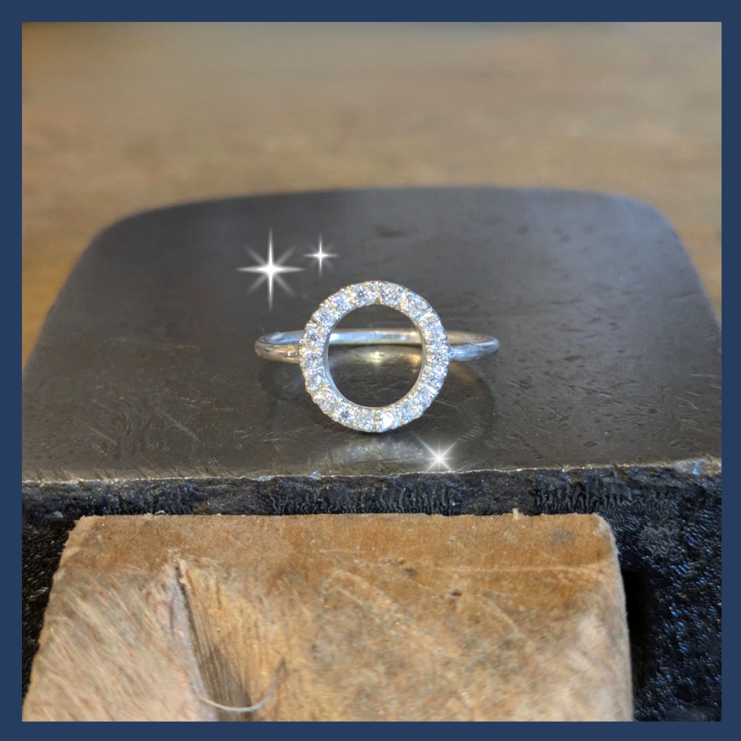 One of my aims this year is to practice some of the tricky techniques that I've learned over the last couple of years through my Jewellers Academy diplomas. First up is eternity band settings, I made rings for my sisters and mum in the traditional style with stones all around the band but have been playing around with this style of ring too.
It's so sparkly and I love it but I do need to practice a few more times so I'll probably have one for every finger soon 😆