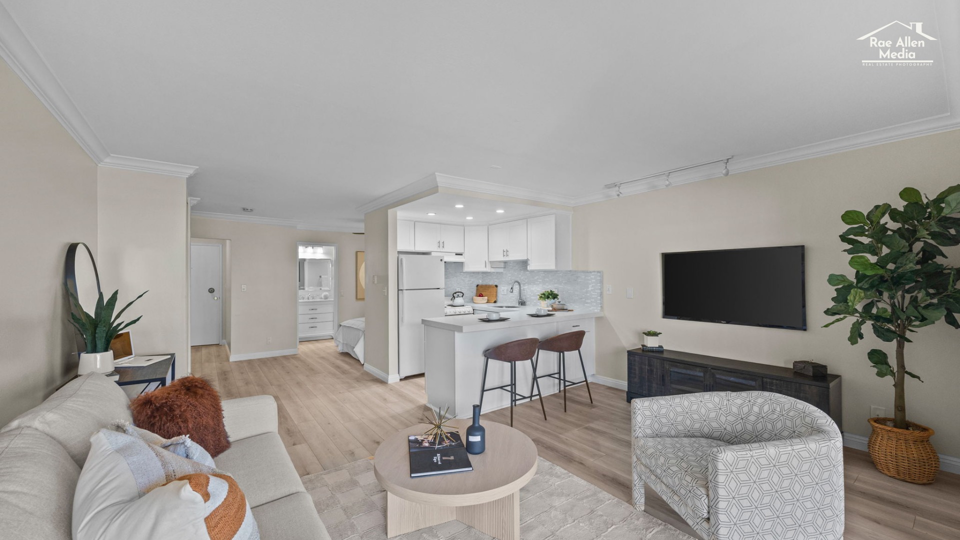 We had so much fun photographing this penthouse studio in Newport Beach. 💙
Even though it is a studio, the alcove bedroom and open layout made it feel more like a cozy junior one bedroom. The light, the courtyard fountain views, and that quiet top floor location really shine through in every frame. 📸
Homes like this remind us why great photos matter, especially when a property is all about lifestyle and location. If you are a listing agent with something special coming up, we would love to help you show it at its best. ✨
Rae Allen Media is always here to make your listings look as good as they feel.
📧 Linda@RaeAllenMedia.com
📞 (951) 444-5424