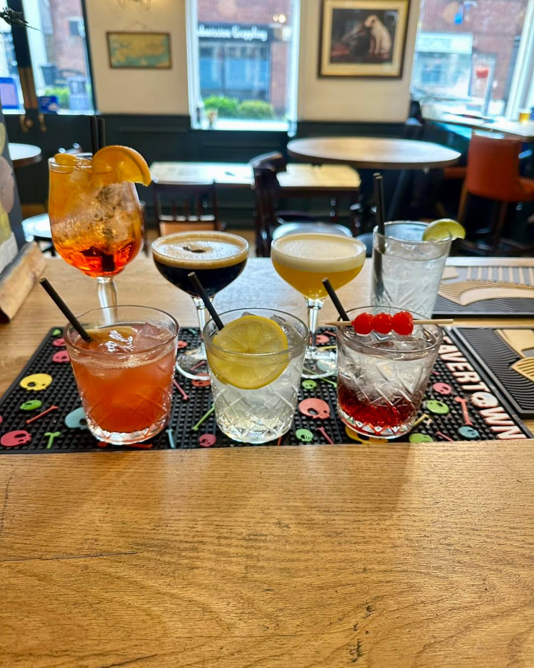 🍹Cocktail O’Clock at The Jolly Sailor Hanham 🍹
Sip into something special with our crowd pleasing cocktails - from our Espresso Martini, Passionfruit Martini, Cherry Bakewell, Mojito, Rum Punch, Margarita and to our classic Aperol Spritz 😋
Get rid of those winter blues and pretend it’s summer now with our offer, get 2 of the same or 2 different cocktails for £12 , £9 each, everyday of the week Monday to Sunday 🫢 Now who can say no to a deal like that! 🤩
