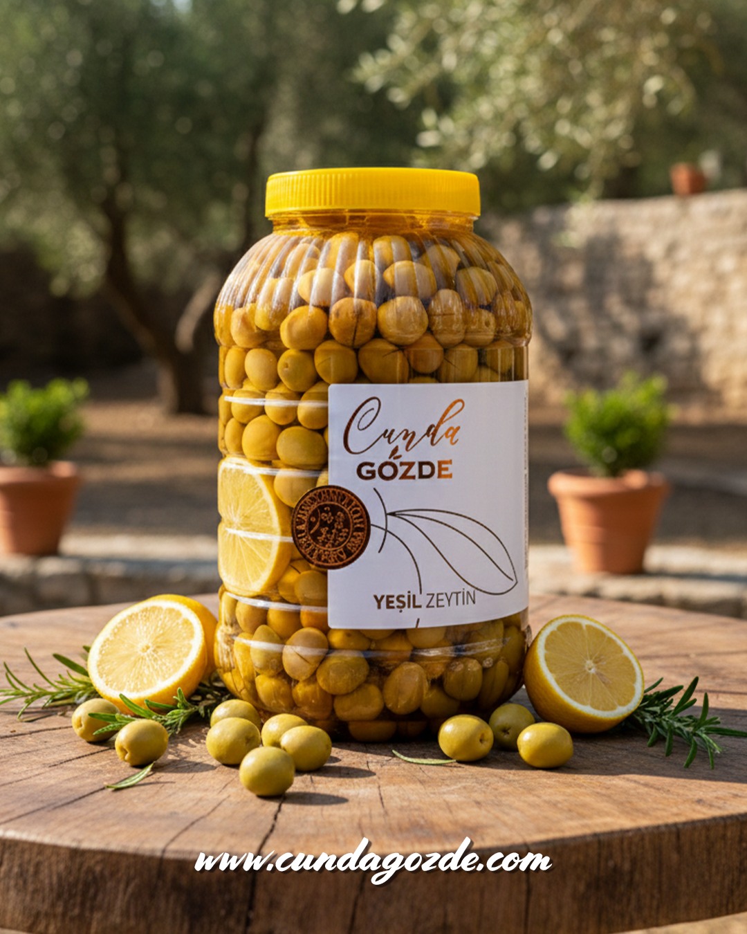Özenle seçilir, tuzlu ve doğal şekilde hazırlanır, sofranıza gelir.
Cunda Gözde ile her lokmada Cunda'yı hissetmeye hazır olun.✨
👉🏻www.cundagozde.com
#zeytinyagi #cunda #Doğallık #zeytinyagı #yesilzeytin