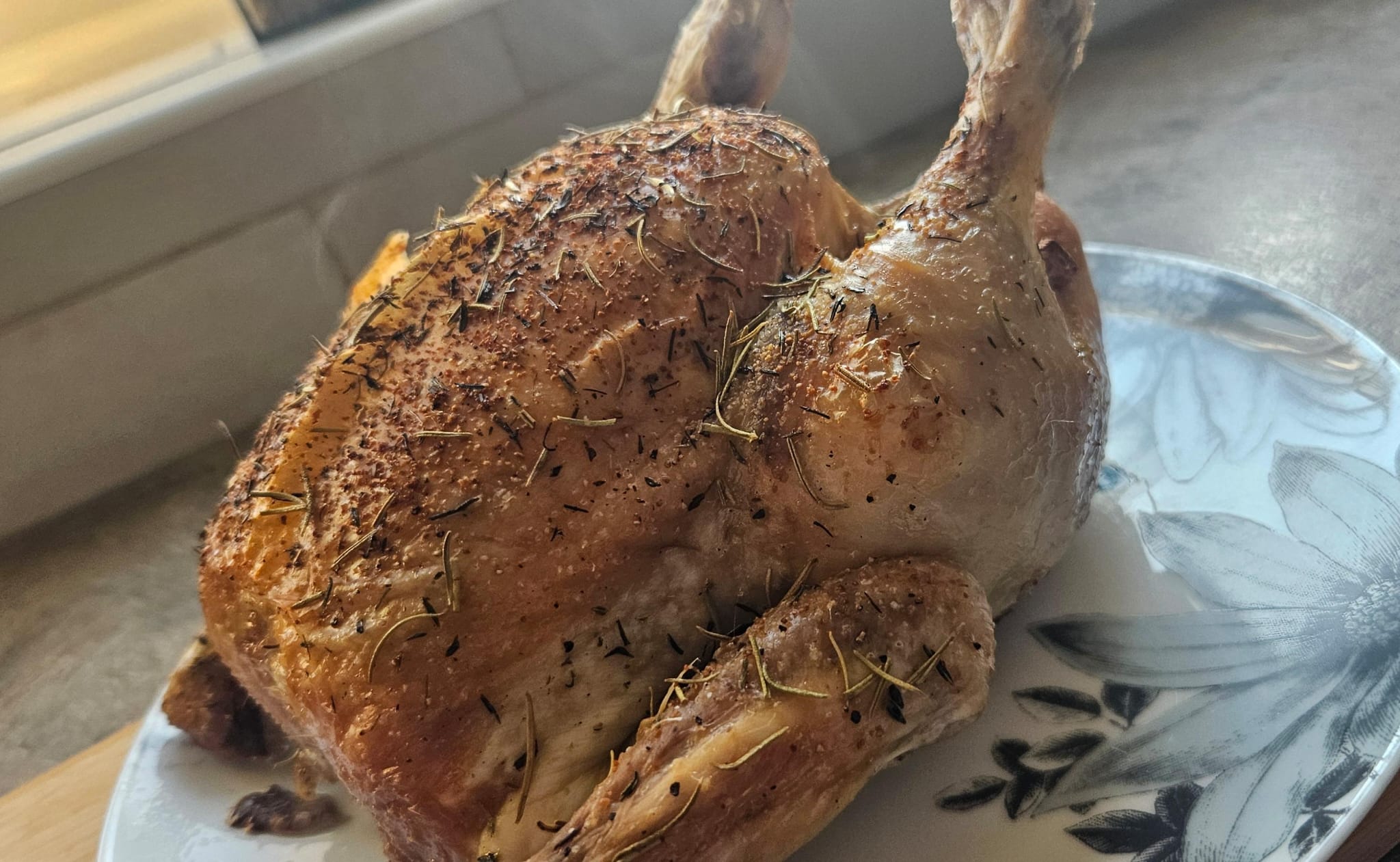 Fresh poultry drop for next week (delivery Tuesday)
We’ve got a fresh batch of local chicken and duck burgers available to order now.
Order by Sunday for Tuesday delivery.
What’s available:
Whole chicken – £7 per kilo (approx 1.6kg to 2.5kg)
Chicken breast – £18 per kilo
Duck burgers – £10 for 4 burgers
Perfect for roasting, midweek meals, meal prep, or stocking the freezer.
Message us to order.
Limited numbers available, so don’t leave it too late.