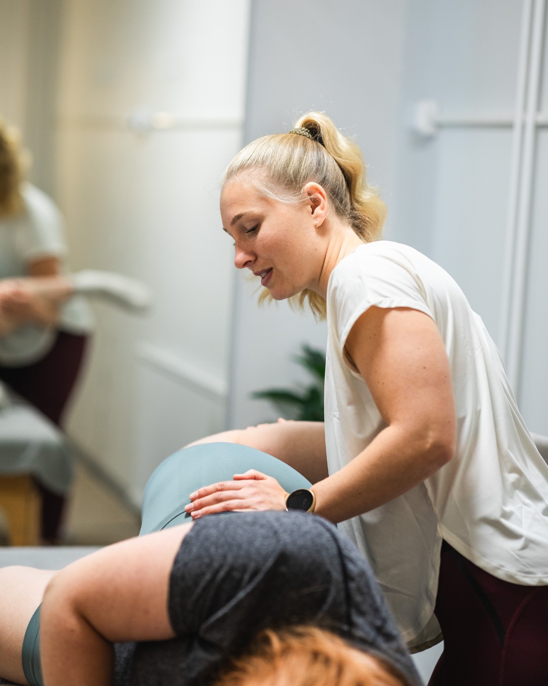 ✨Lediga tider – vapaita aikoja!✨
Har du funderat på att boka fysioterapi, massage eller akupunktur till dig själv eller någon du känner? Nu har jag lediga tider!💆🤸♀️
Exempel på lediga tider den här veckan:
- Måndag eftermiddag eller kväll
- Tisdag före kl 15:00
- Torsdag kväll
Även nästa vecka finns lediga tider för dig eller någon du känner😍
Skicka ett meddelande till mig via Instagram, messenger eller Whats App om du är intresserad av att boka en tid eller har frågor till mig📞
Whats App/ telefon: 0406745337
Mail: victoria@fysiovictoria.fi
💚💚💚💚💚💚💚💚💚💚💚💚💚💚💚💚💚💚💚💚💚💚
Oletko harkinnut fysioterapian, hieronnan tai akupunktion varaamista itsellesi tai jollekin tutullesi? Nyt minulla on vapaita aikoja!💆🤸♀️
Esimerkkejä vapaista ajoista tällä viikolla:
- maanantai iltapäivällä tai illalla
- tiistai ennen klo 15.00
- torstai-iltana
Myös ensi viikolla on vapaita aikoja sinulle tai jollekin tuttavallesi 😍
Lähetä minulle viesti Instagramissa, Messengerissä tai WhatsAppissa, jos olet kiinnostunut ajan varaamisesta tai jos sinulla on kysyttävää📞
WhatsApp / puhelin: 040 674 5337
Sähköposti: victoria@fysiovictoria.fi