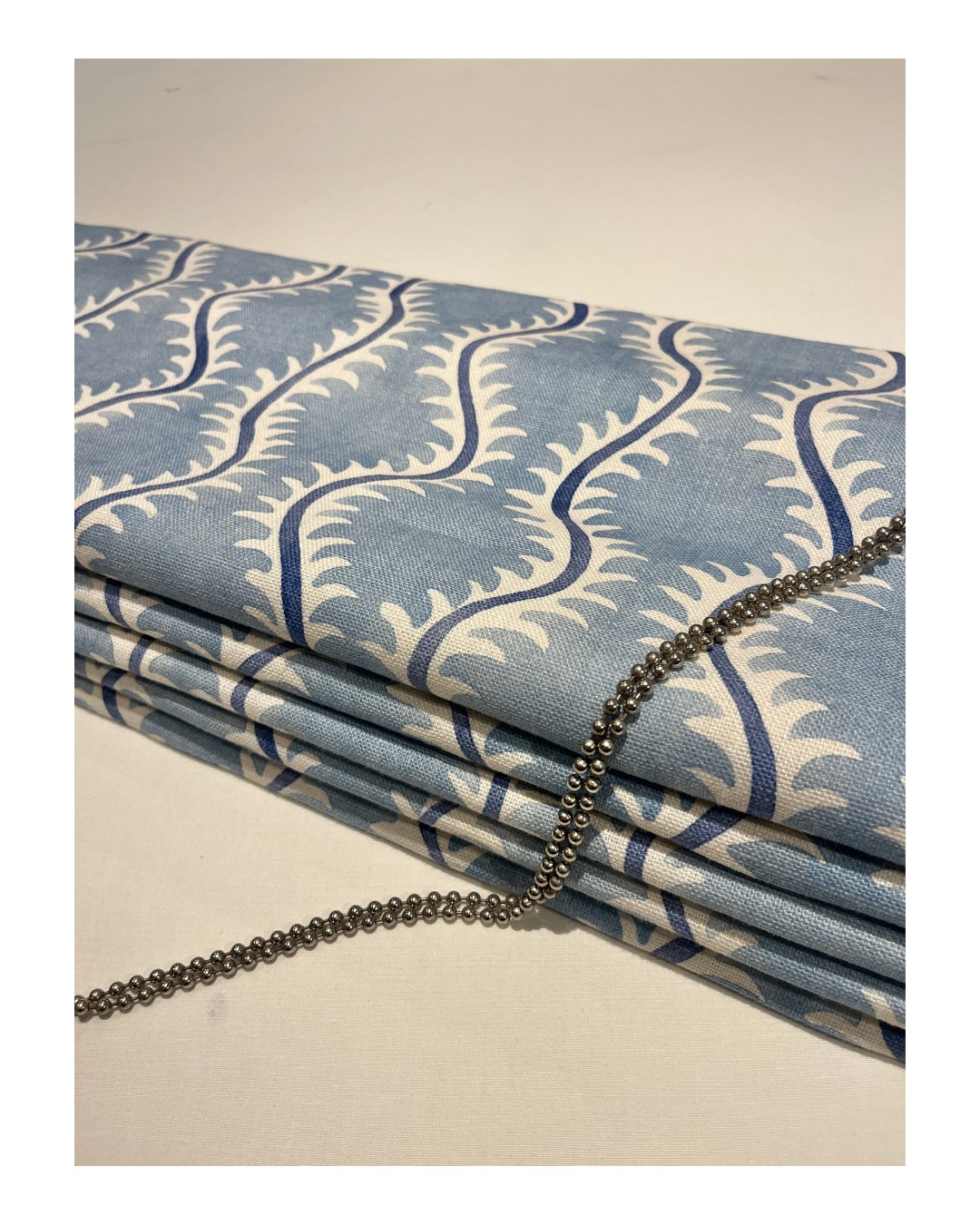 These hand-stitched roman blinds are finished with a full blackout lining, because beautiful should also be practical. The fabric is Helter Skelter by@linwood_fabric one of their absolute bestsellers, and it’s easy to see why. This gorgeous pattern comes in so many fabulous colourways, but this soft blue is a personal favourite 💙
As always my blinds are carefully crafted, beautifully weighted, and designed to last – it’s all about quality in the details. From the stitching you don’t see to the finish you do, I wouldn’t have it any other way.
#romanblindmakers #northcoteroad #fulham #tootingnewsie #romanblindmaker #balhamnewsie #softfurnishing #TootingBec #southlondon #softfurnishings #custommade #tooting #balhammums #southwestlondonmums #tootingmums #balhamlife #madetomeasure #windowtreatments #curtainmaker #earlsfield #romanblinds #handmade #balham #wandsworth #localmaker #localmakers #romanblind #bespoke #smallbusiness #makers