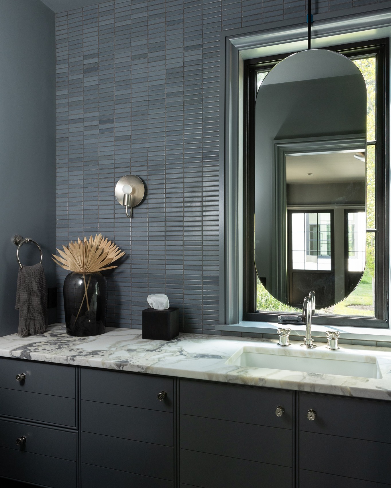 Even the smallest spaces deserve thoughtful design. From tailored millwork to carefully chosen finishes, this powder room was crafted to feel cohesive and enduring.
Photograph: @emilyobrienphoto_design
Architect: @mcalpinehouse
Interior Design: @changoandco
#LuxuryHomeBuilder #CustomInteriors #ElevatedDesign #HighEndHomes #DesignDetails