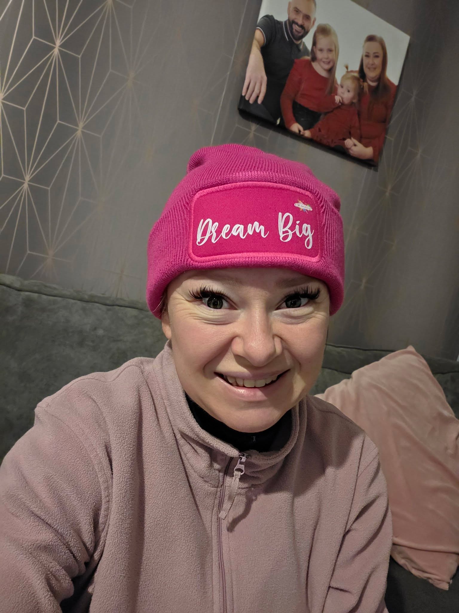 Kick starting my Monday with my morning walk then its radio show time ⏲️
Have a fabulous Monday 🩷👑🩷