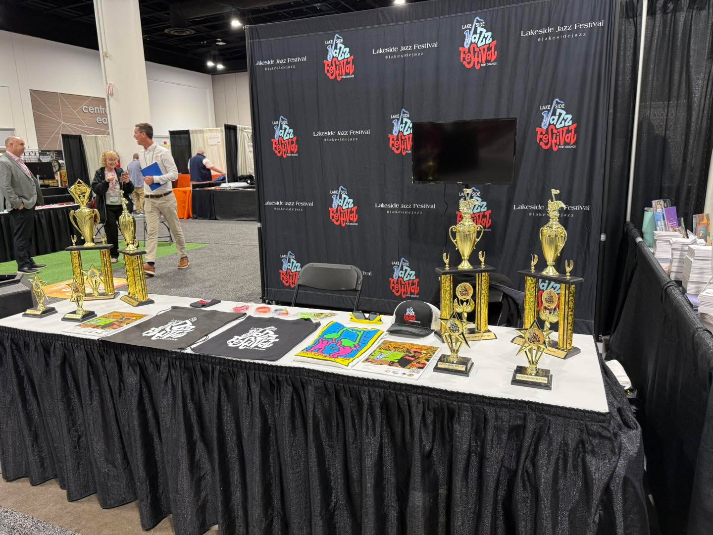 STOP BY OR SWING BY! 🎷✨
We’re live at FMEA Booth #4014 and we’ve got prizes to give away! 🎁
Think you’ve got the jazz chops? Take our Trivia Challenge to win some exclusive Lakeside Jazz merch. From Miles Davis to modern masters, let’s see what you know! 🎺
Whether you’re a band director, student, or just a jazz fan, come by and talk shop and win a prize!
📍 Where: Booth #4014
🔥 What: Jazz Trivia + Free Swag
🎷 Who: YOU!
Tag a friend you’re heading to FMEA with and come see us! ⬇️
#LakesideJazz #FMEA #FMEA2026 #MusicTeacherLife #JazzMusician #Booth4014 #JazzTrivia #MusicEducation
#AtlanticHighSchool #AtlanticHighSchool #sprucecreekband #sprucecreekhighschool