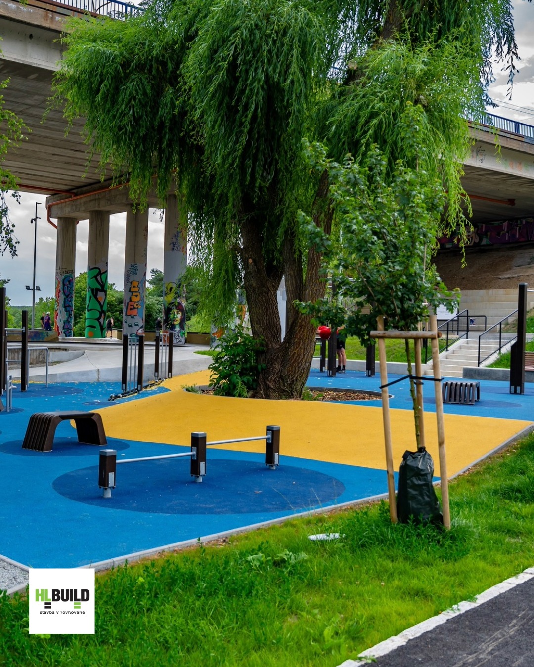 Takto sme postavili SKATE PARK v Košiciach 😎
Vždy nás veľmi teší, keď výsledok našej práce prináša úžitok širokej verejnosti.
.
.
#hlbuild #stavbavrovnovahe #build #stavby #rekonstrukcie #building #skatepark