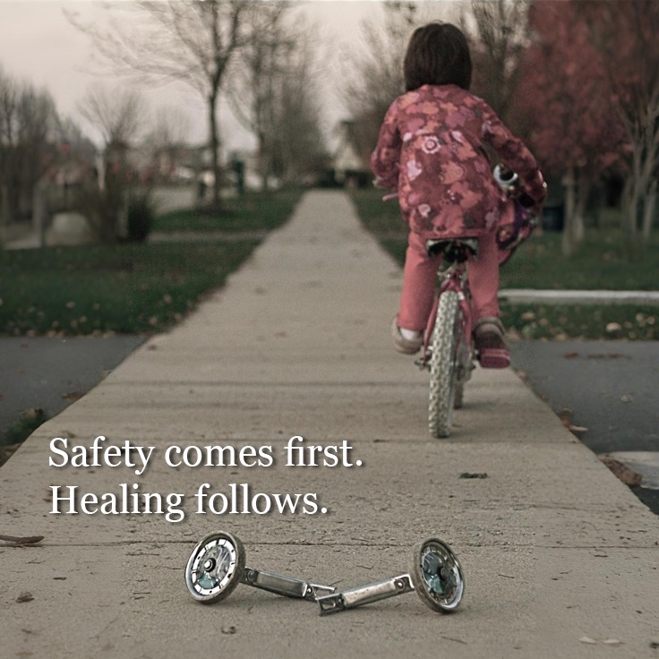 The body always asks one question first: โAm I safe?โ
Before repair.
Before growth.
Before change.
If the answer is no, energy shifts to survival.
Stress rises. Signals grow louder. Symptoms intensify.
Creating safety does not mean avoiding life.
It means giving the system permission to lower its guard.
Where can you invite safety into your day today?