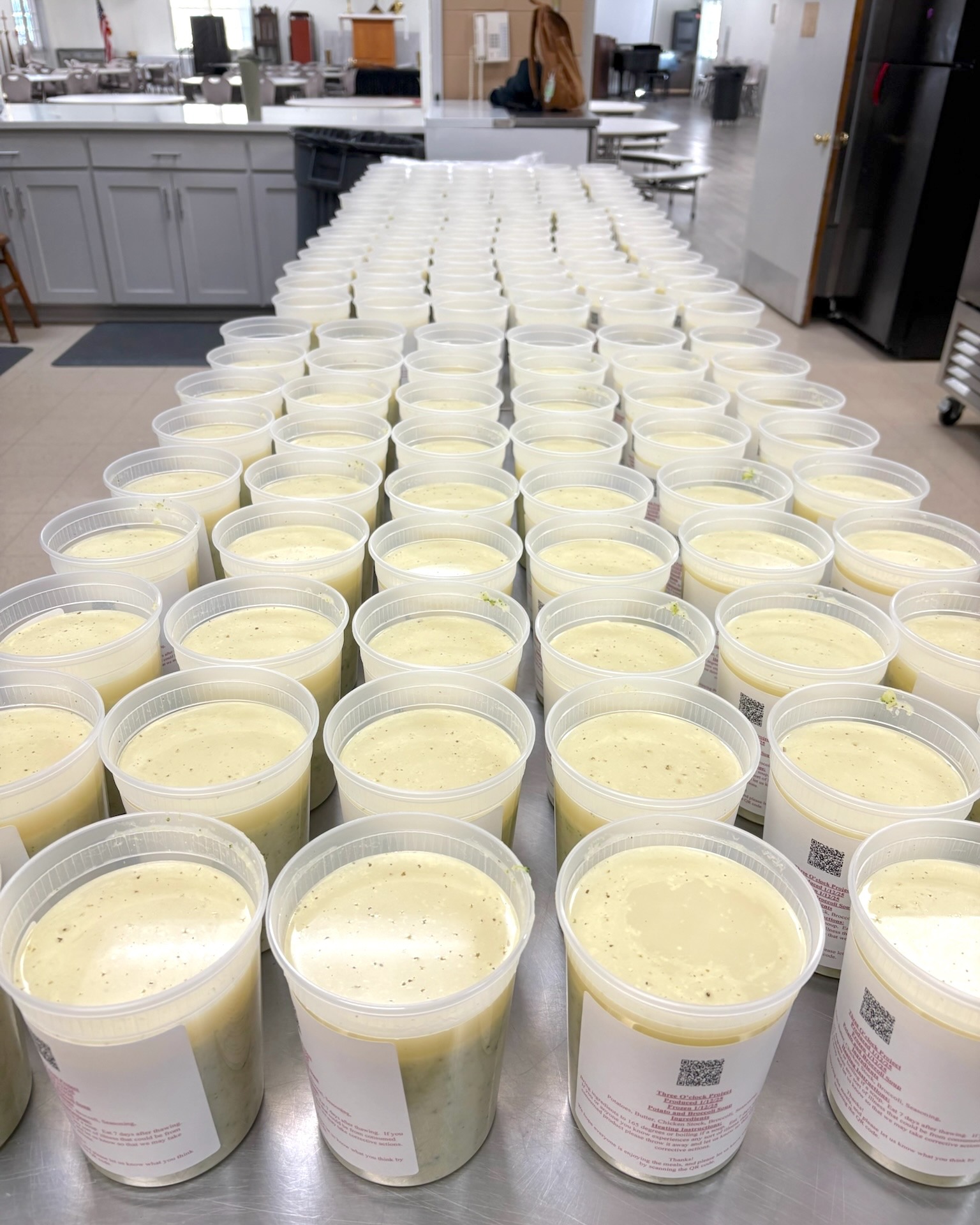 THIS is what 160 quarts of broccoli potato soup looks like 😋 Did you know, we’ve added QR codes to our meals, and your voice is part of the recipe.
�Each code links to a short questionnaire where you can share feedback and help us understand what’s working, what’s nourishing, and how we can better serve our community. By taking a moment to scan and respond, you’re helping us strengthen our Rescue Kitchen and grow our impact, one meal at a time.
#RescueKitchen #FoodWithPurpose #ThreeOClockProject