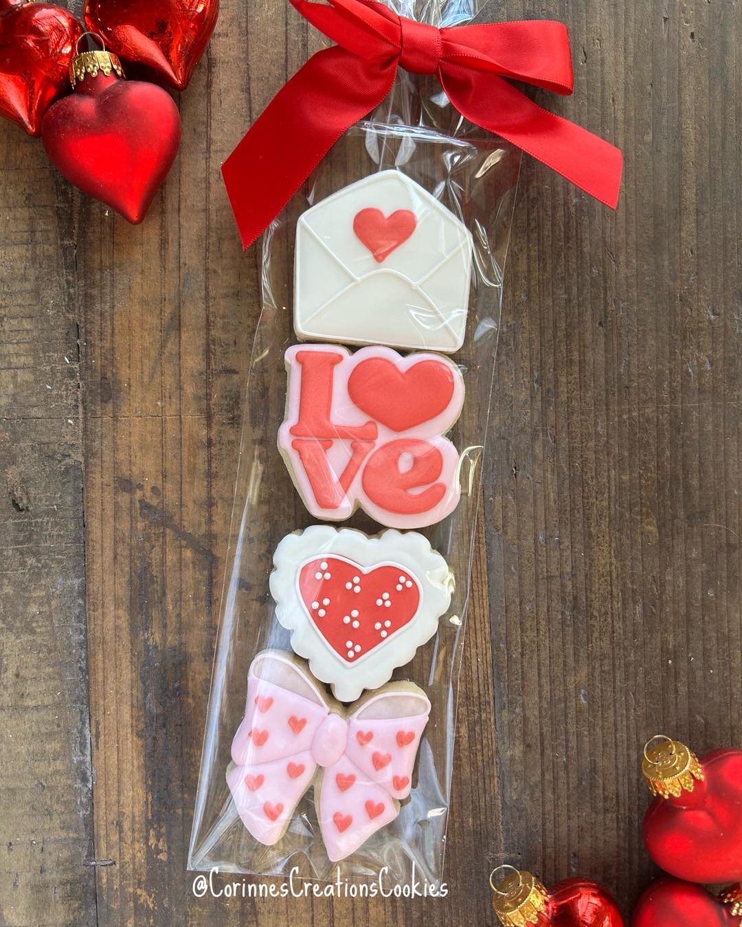 Mini cookie sets are the perfect treat for your Valentines. Choose from 4, 5, 6 or 12 cookie options. Each one is so adorable it is hard to choose my favorite! Order online at corinnescreations.com/shop until Jan 30th.
.
.
.
#treats #valentinesdaygift #love #valentinesday #valentinesdaygiftideas #classvalentines #valentinesdaycookies #thewoodlandstxcookies #sugarcookies #decoratedcookies #thewoodlandstx