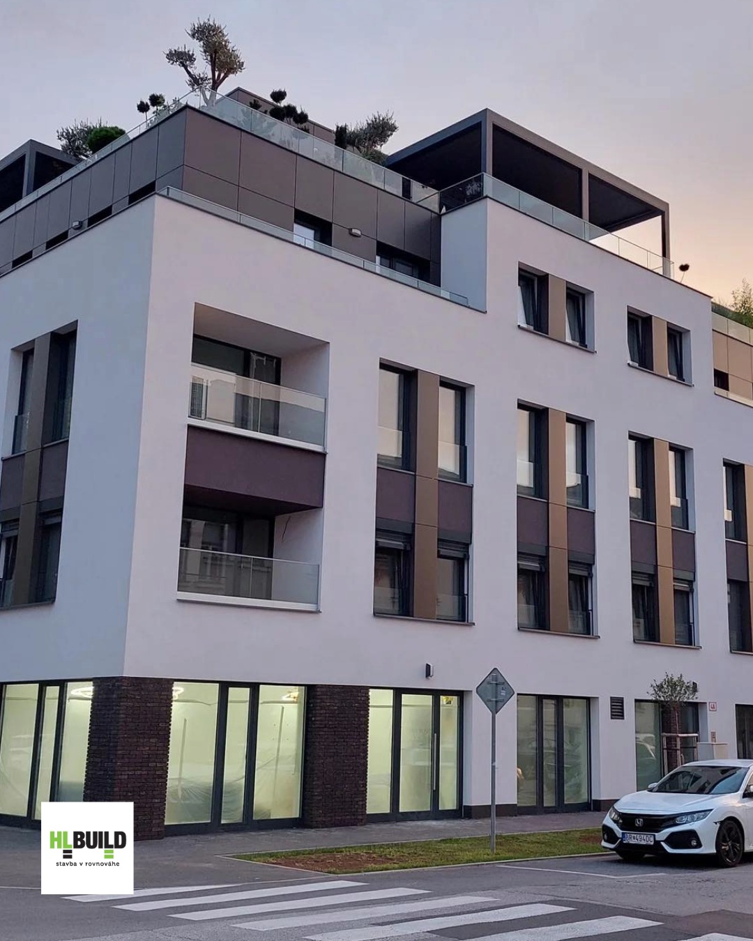 Výstavba a rekonštrukcia komplexu TIMONOVA v Košiciach 😉
.
.
#hlbuild #stavbavrovnovahe #stavby #rekonstrukcie #rodina #building #build