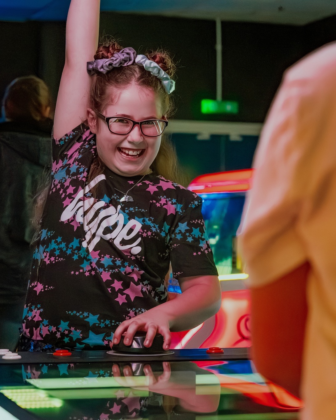 Weekend mode: ACTIVATED 🎉
For just £12.50 you can get an hour of free-play arcade fun! We'll be open all weekend, so come and get stuck in! 👾
#Arcade #Gaming #RetroGaming #Gamer #VideoGames #Nostalgia #ArcadeGames #GamingCommunity #SouthamptonArcade #BracknellArcade #FarnboroughArcade #NewburyArcade #NewportArcade #PooleArcade #SwindonArcade #worcesterArcade #ThingsToDoWithKids #familyfun