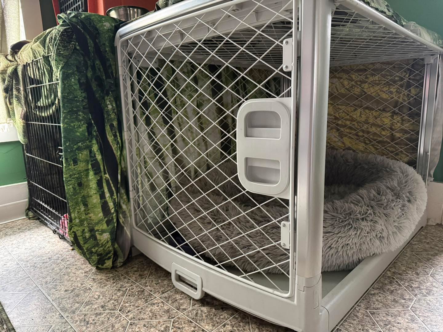 Imagine if the bedroom walls shared within your family’s home were all made of glass and everyone could see in! There would be no privacy, no downtime, and no true rest. No one would be happy and everyone would be aggravated with each other, stressed, and on edge.
Yet that’s what happens when we have open wire crates near each other or facing each other without blocking the visual in between.
If dogs are crated, the crates should be set up in a manner that they can’t see the other dogs crated around them. Whether that involves covering the crates, putting solid barriers in between, or strategically placing the crates in separate areas, dogs need their peace and privacy to rest in their safe spaces just like we do.
No see through bedroom walls here! My dogs have their privacy from one another.
#RotNDog #RotNDogTraining #dogtrainer #dogtraining #dogbehavior #soflo #palmbeach #broward #puppies #puppytraining #gooddog #goodpuppy #obedience #aggression #fear #anxiety #behavior #training #muzzle #adopt #rescue #shelterdogs #dogswhobite