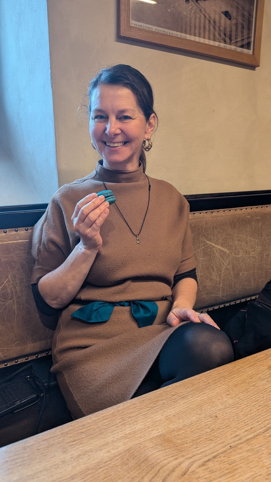 Co vám můžu nabídnout?
Přátelé, s novým rokem vám tu prezentuji, kde se všude můžeme setkat. Sledujte Klub odvážných žen.
Záměrem je posouvat ženské sebevědomí o level výš. Aby si každá žena mohla dovolit žít a oblékat se podle sebe.
• Urban walk'koffee - nadstandardní procházky po Praze
• Fashion tripy - pro komorní skupiny ve vypsaných termínech - po Čechách i do zahraničí
• Fashion day - skupinové akce zaměřené na osobní styling
• Fashion therapy - osobní proměna stylingu do ženské esence.